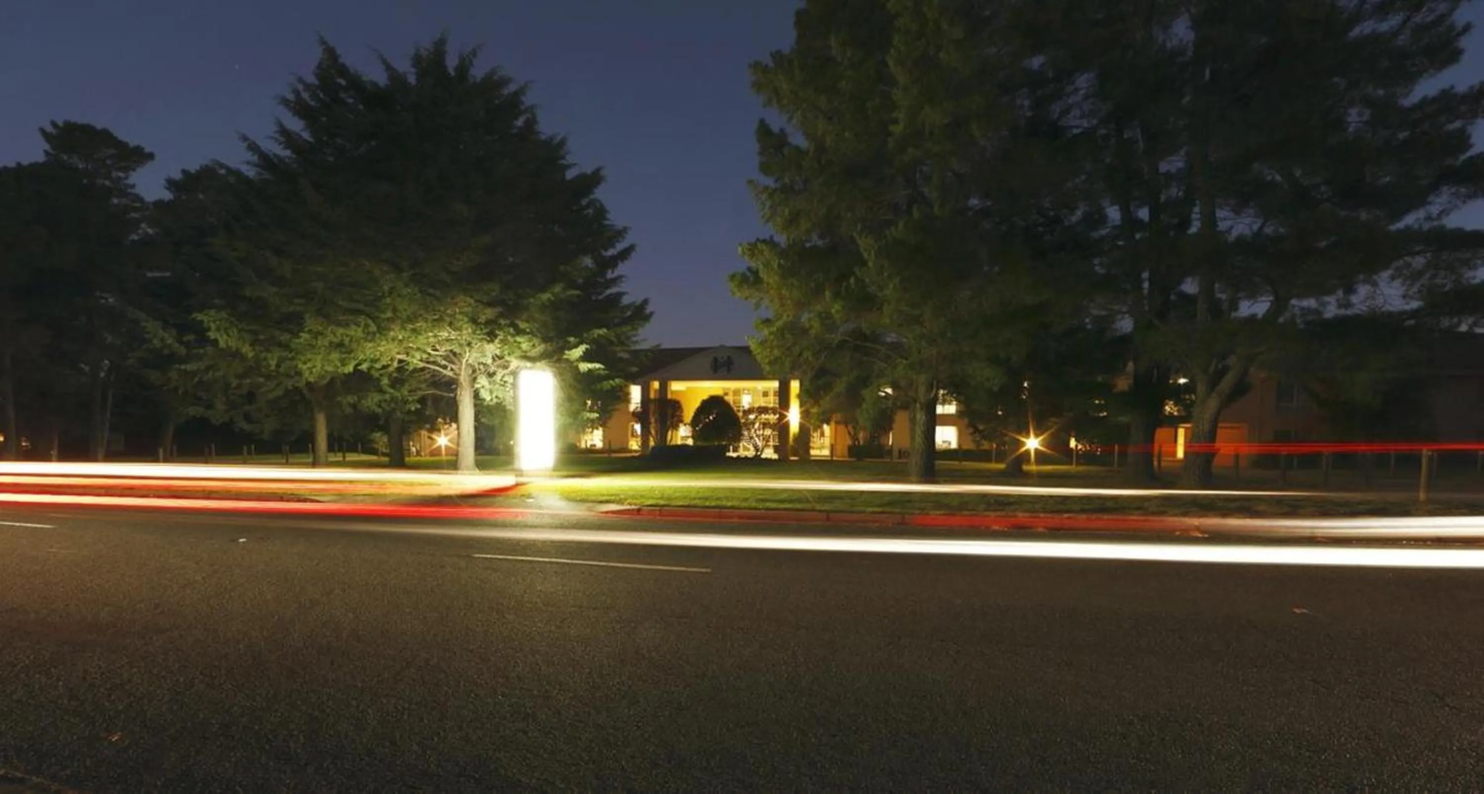 Facade/entrance in ibis Styles Canberra