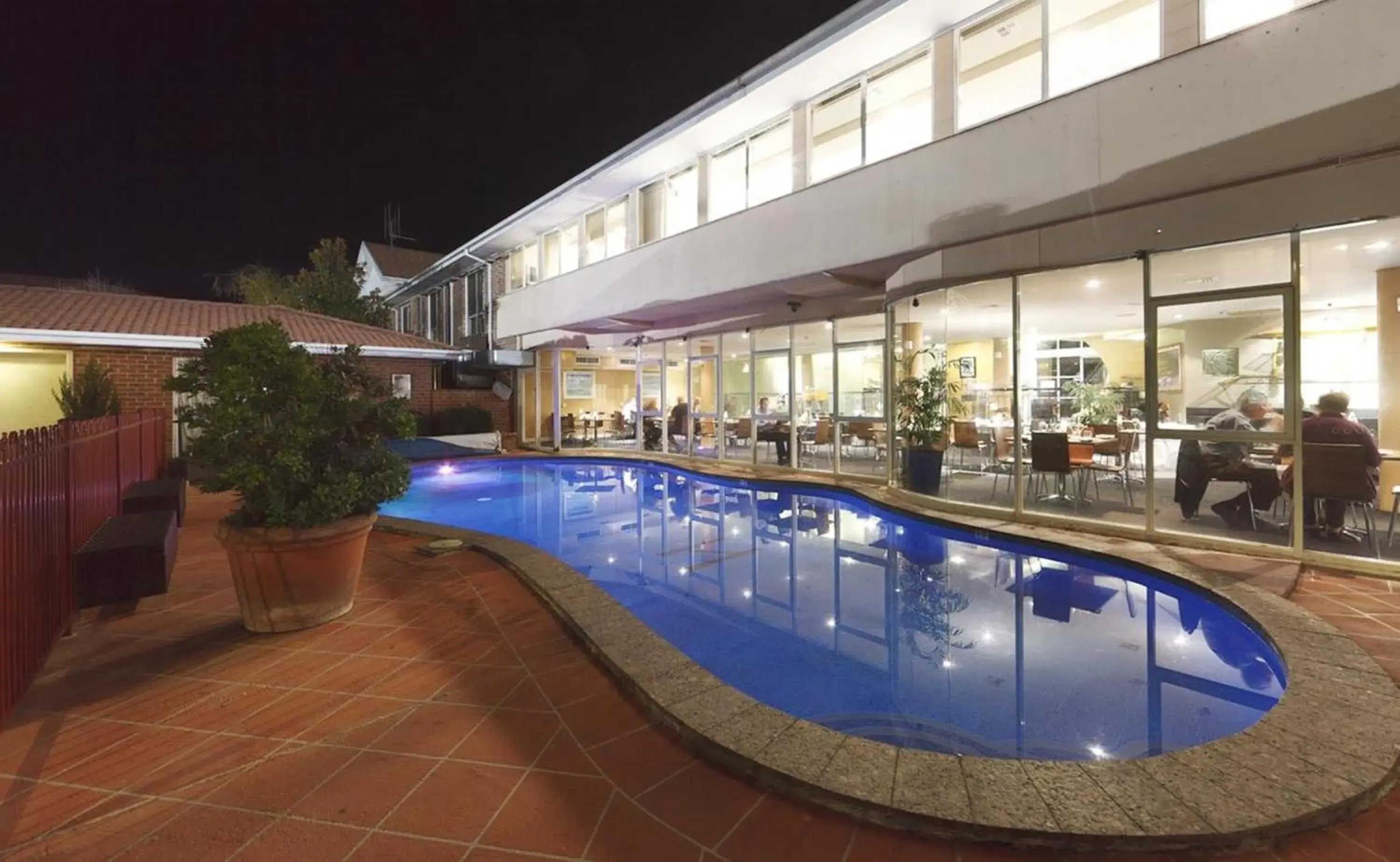 Swimming pool in ibis Styles Canberra Swimming pool in ibis Styles Canberra