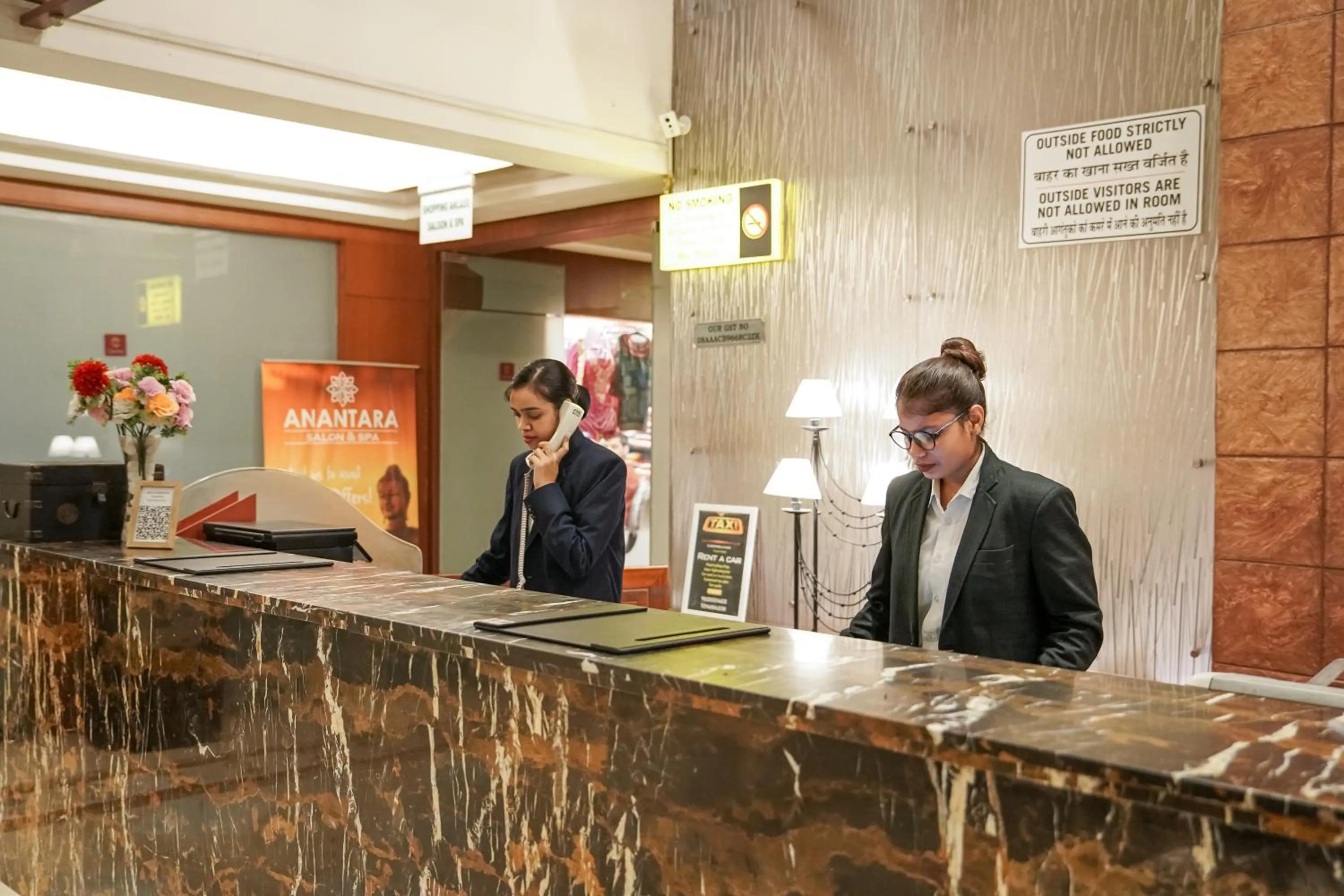 Lobby or reception in Clarion Bella Casa at Airport