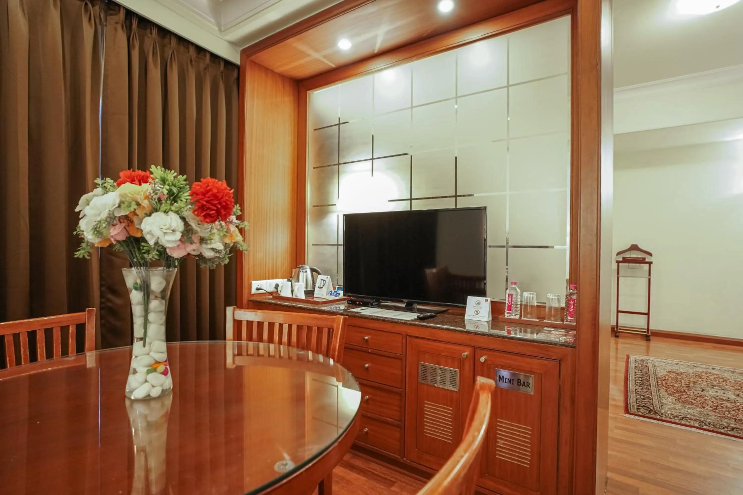 Communal lounge/ TV room in Clarion Bella Casa at Airport