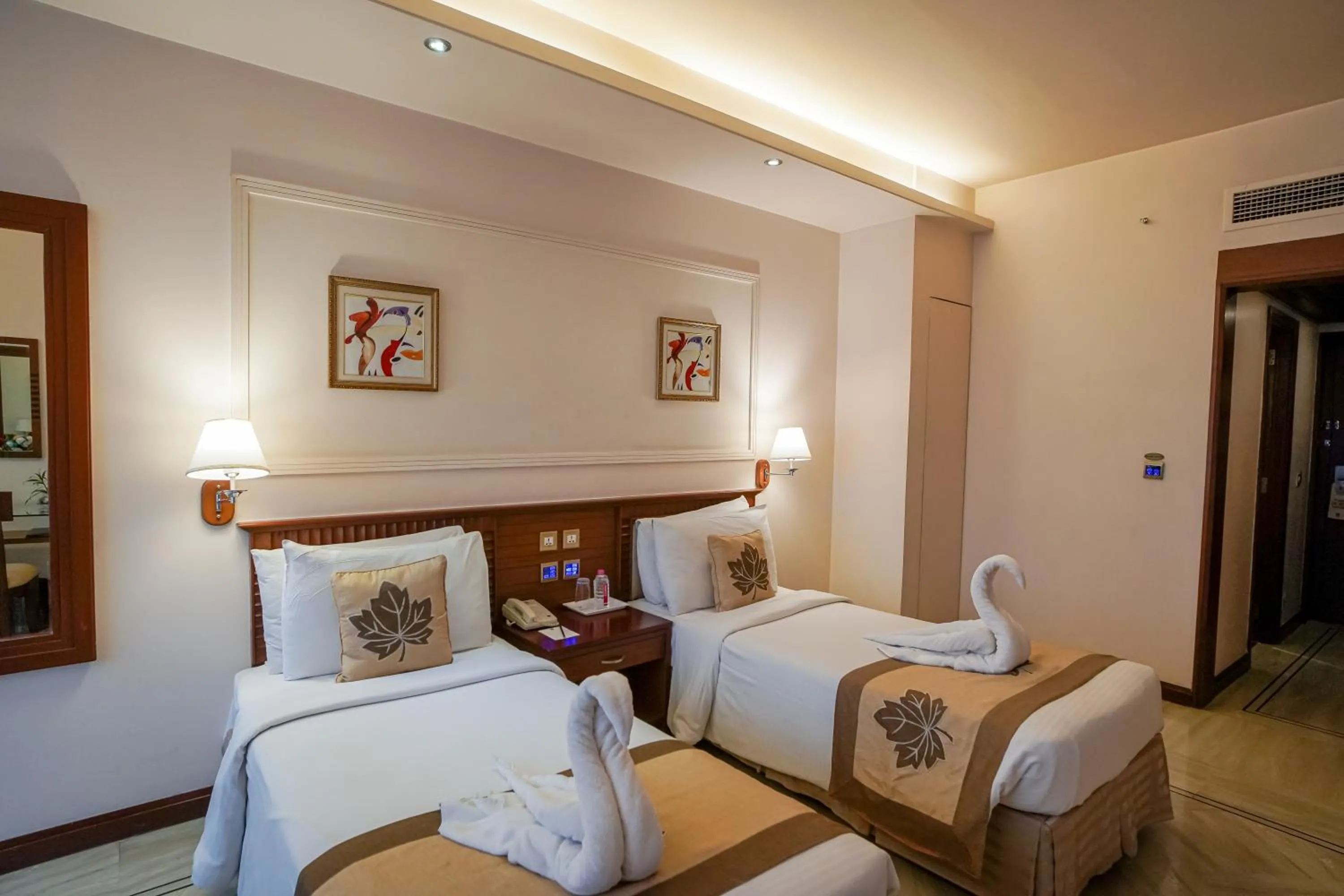 Guests, Bed in Clarion Bella Casa at Airport