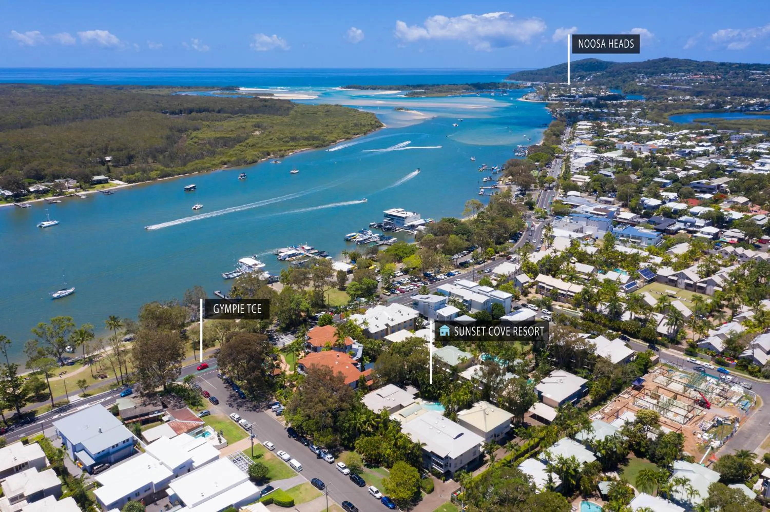 Bird's eye view in Sunset Cove Noosa