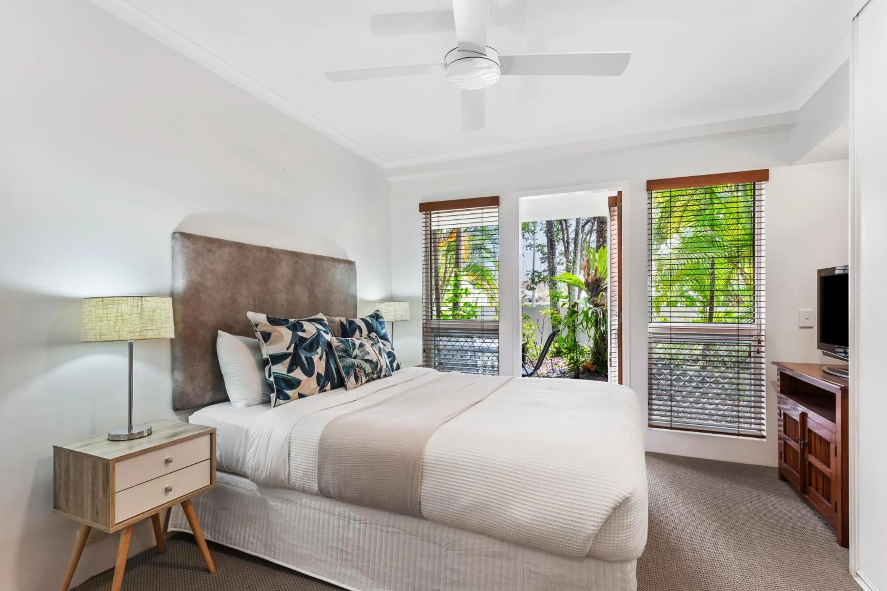 Bed in Sunset Cove Noosa