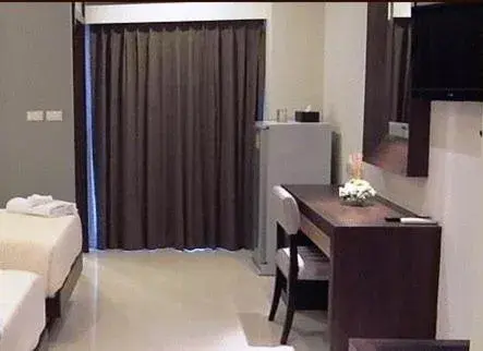 Bed in April Suites Bed in April Suites