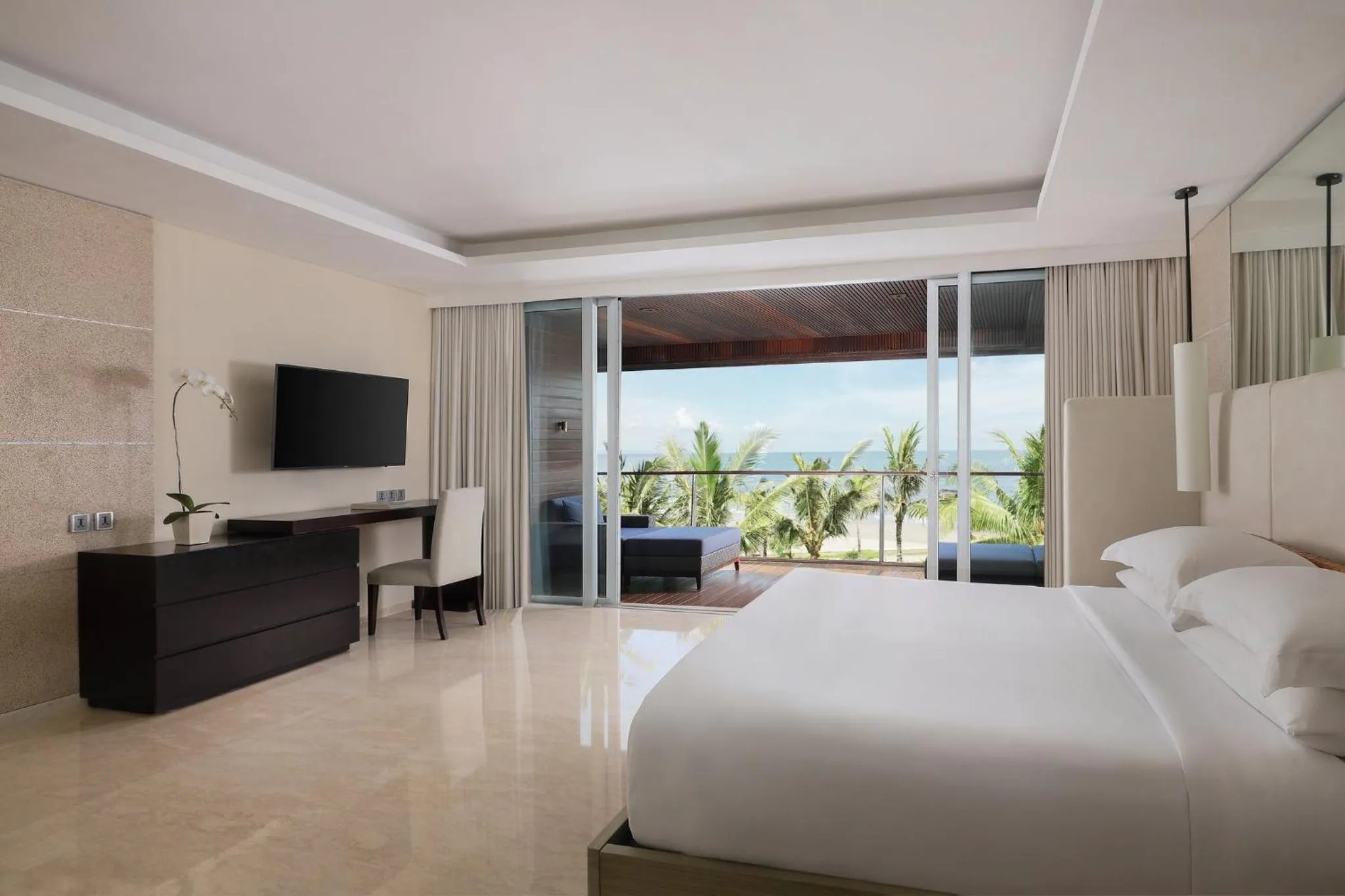 Photo of the whole room, Bed in COMO Uma Canggu