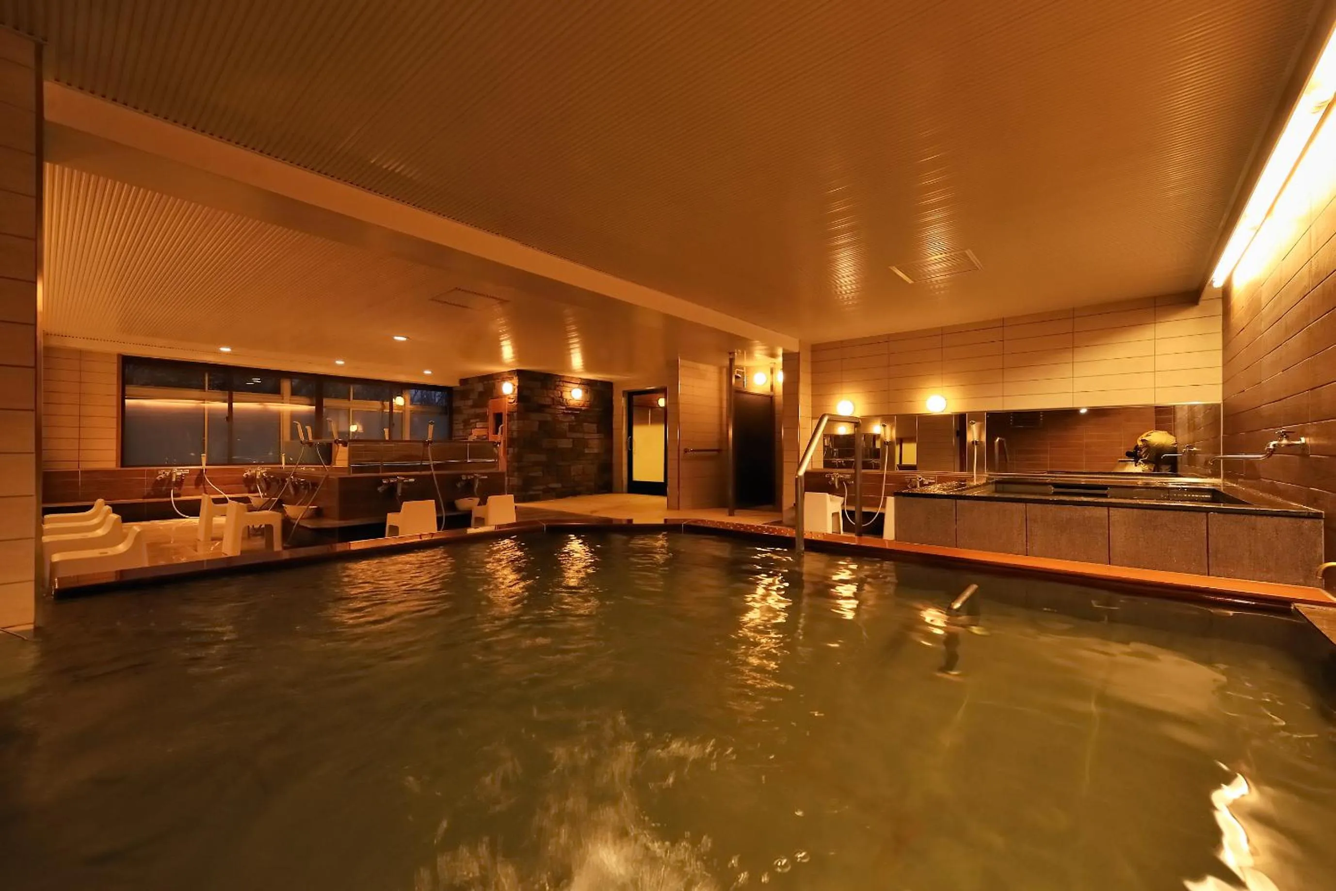 Hot Spring Bath in Shiga Park Hotel