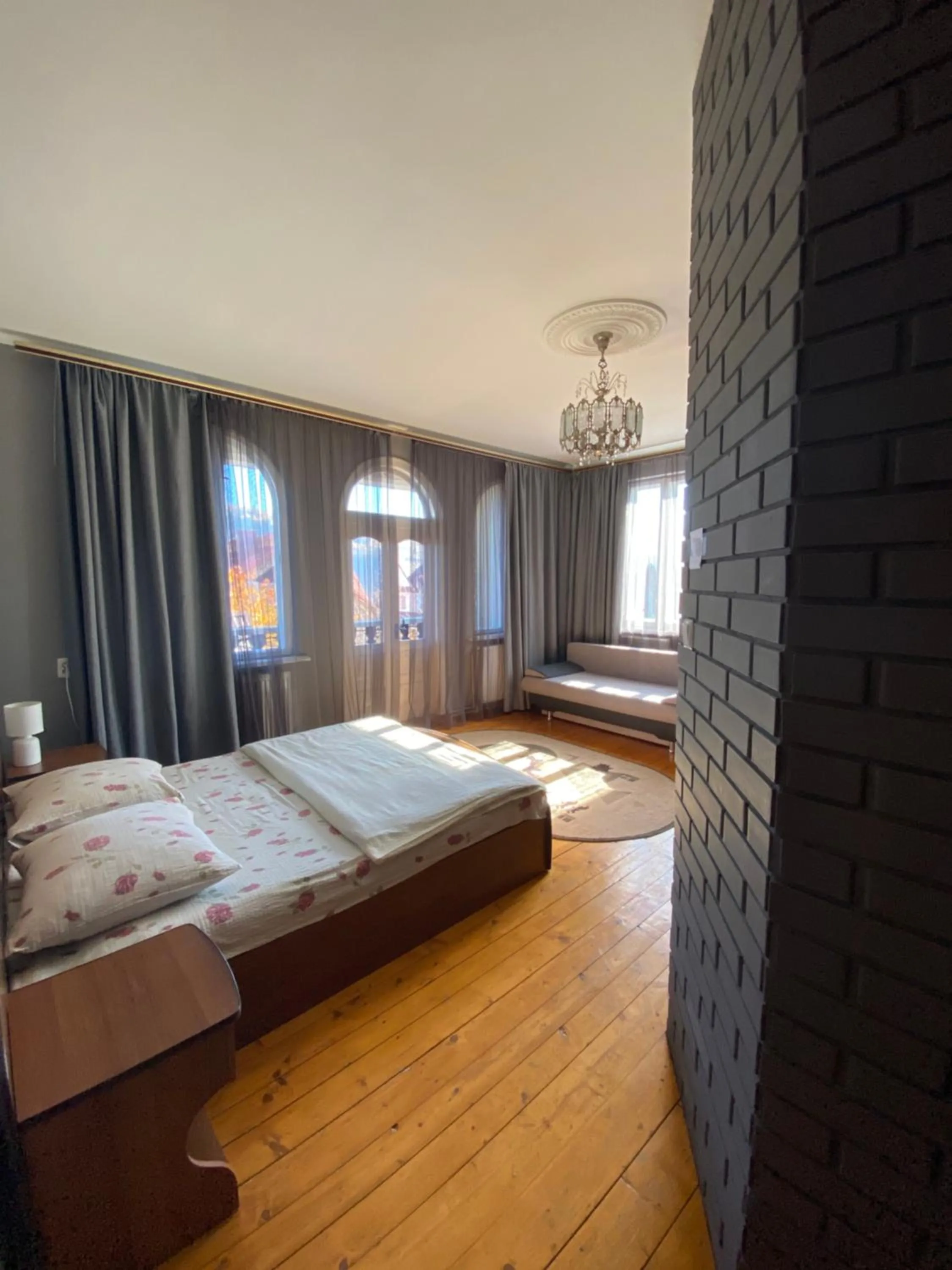 Bed in Sadyba Girske Povitria