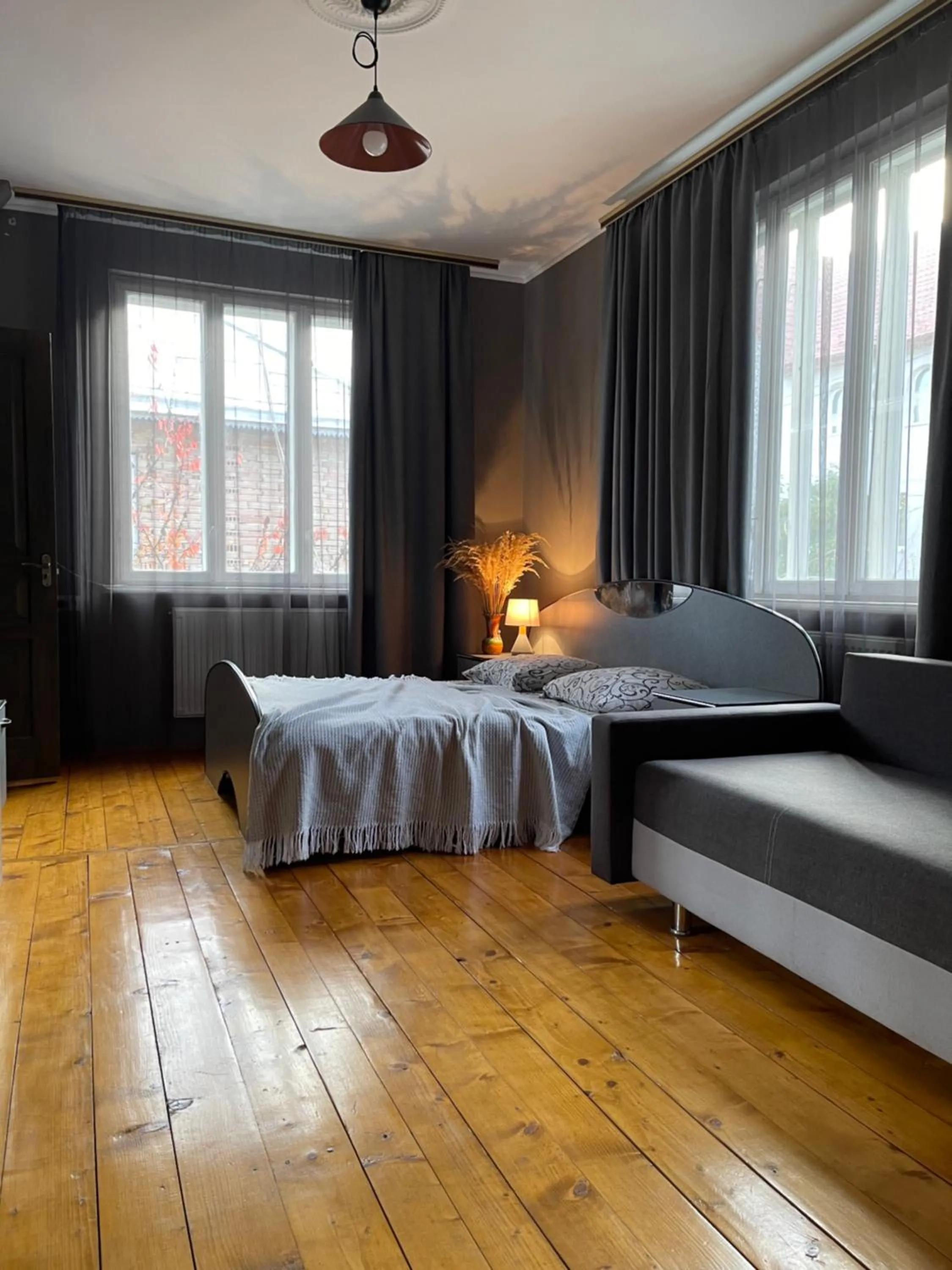Bed in Sadyba Girske Povitria
