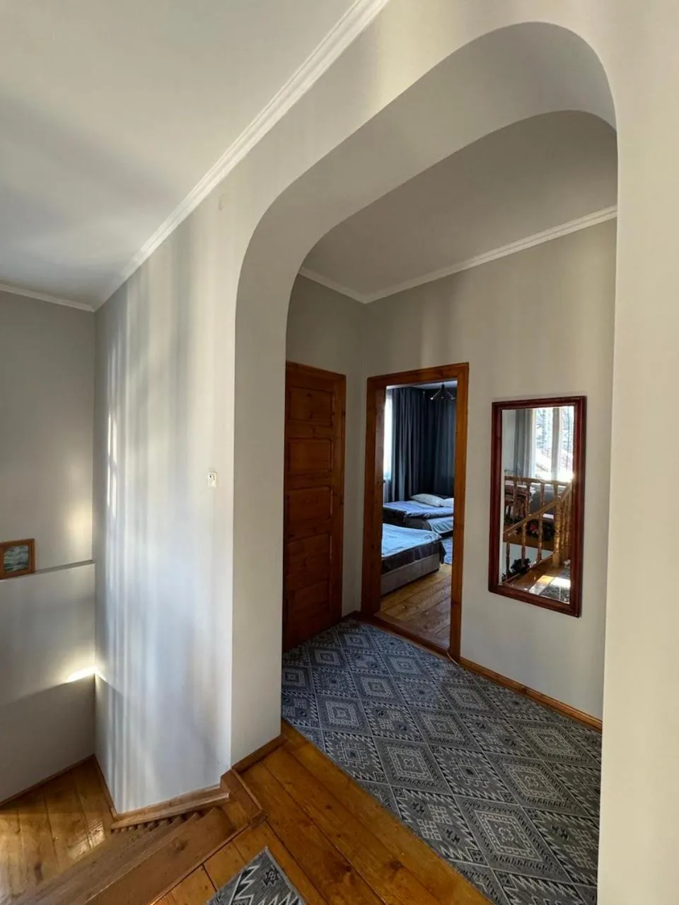 Bed in Sadyba Girske Povitria