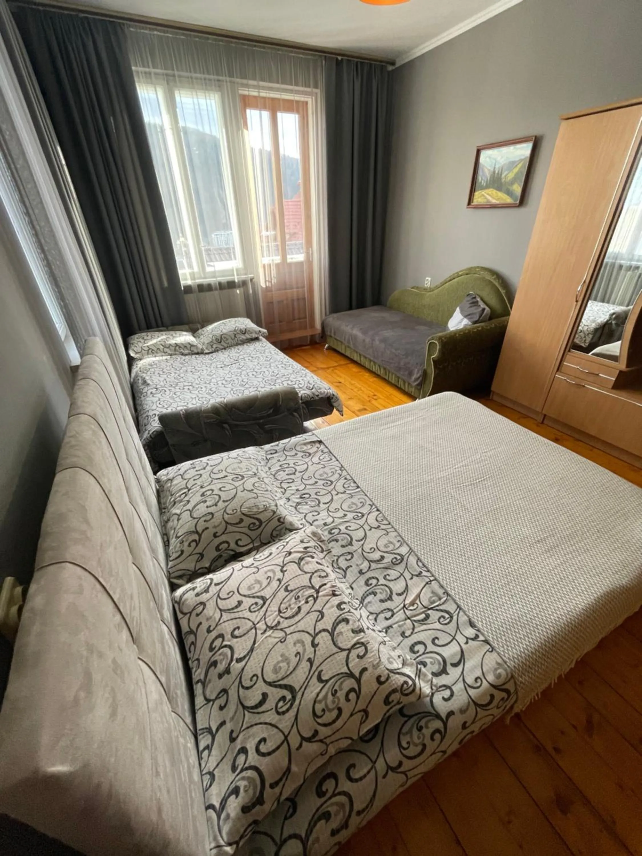 Bed in Sadyba Girske Povitria