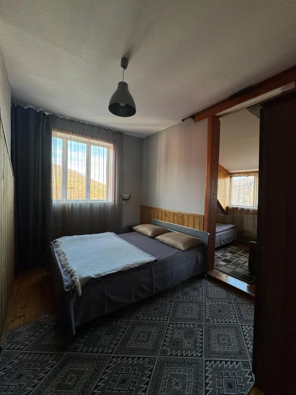 Bed in Sadyba Girske Povitria