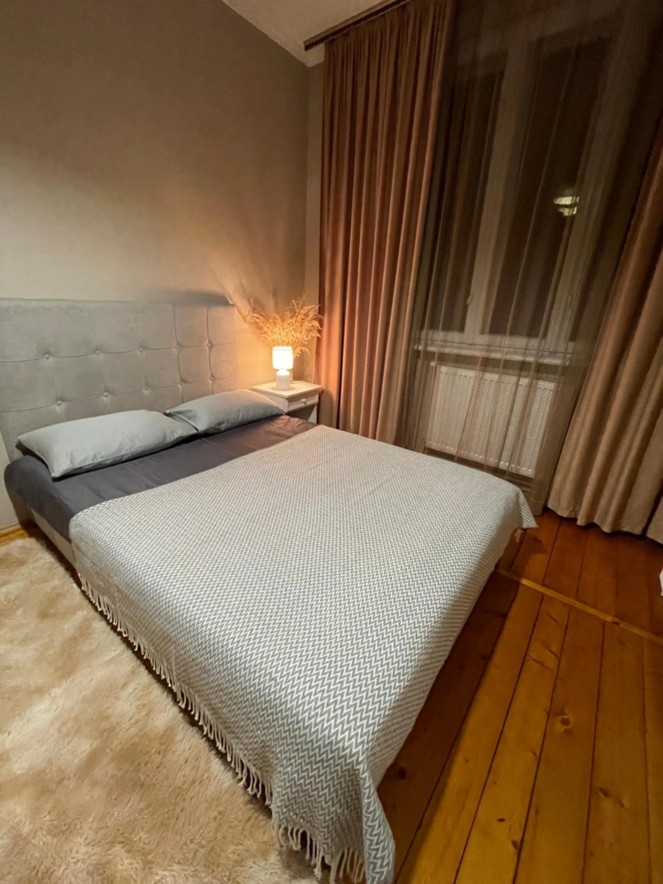 Bed in Sadyba Girske Povitria