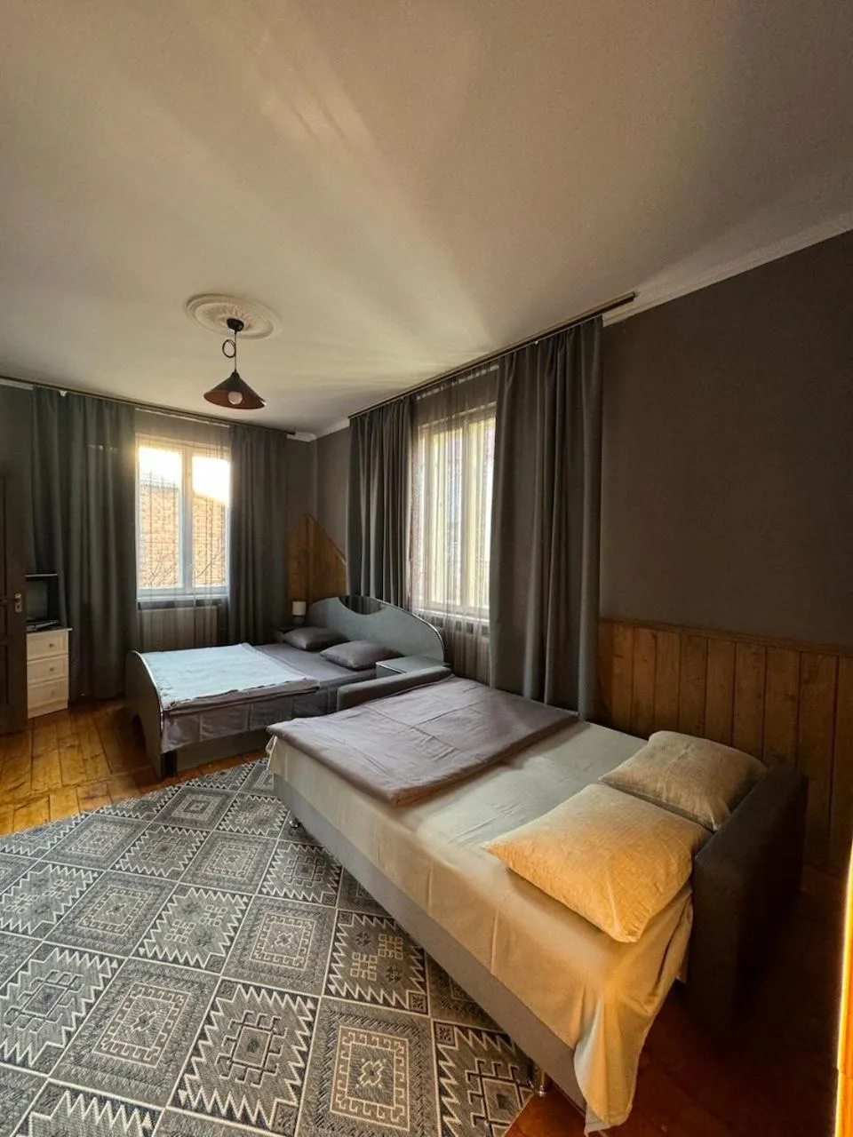 Bed in Sadyba Girske Povitria