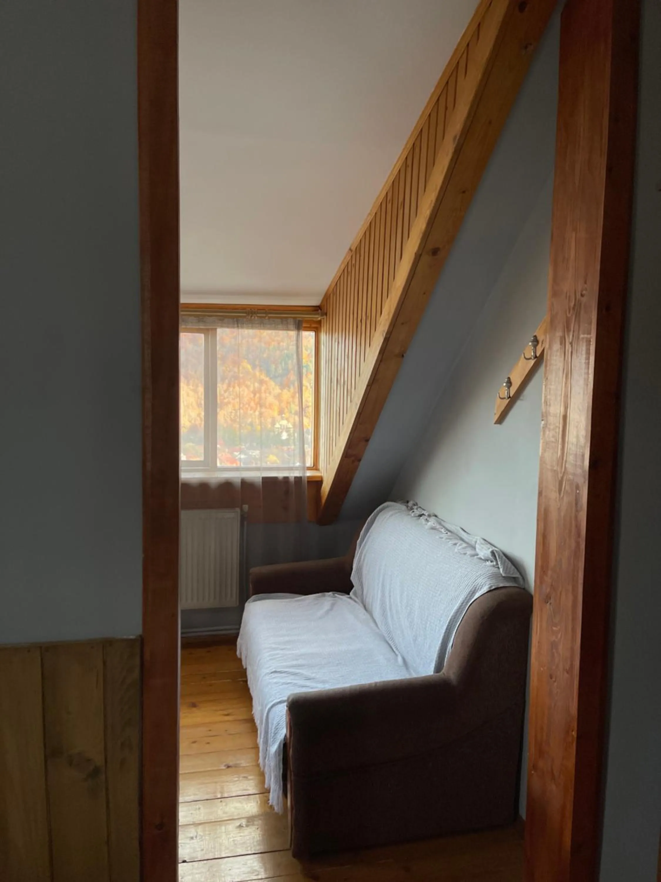 Bed in Sadyba Girske Povitria