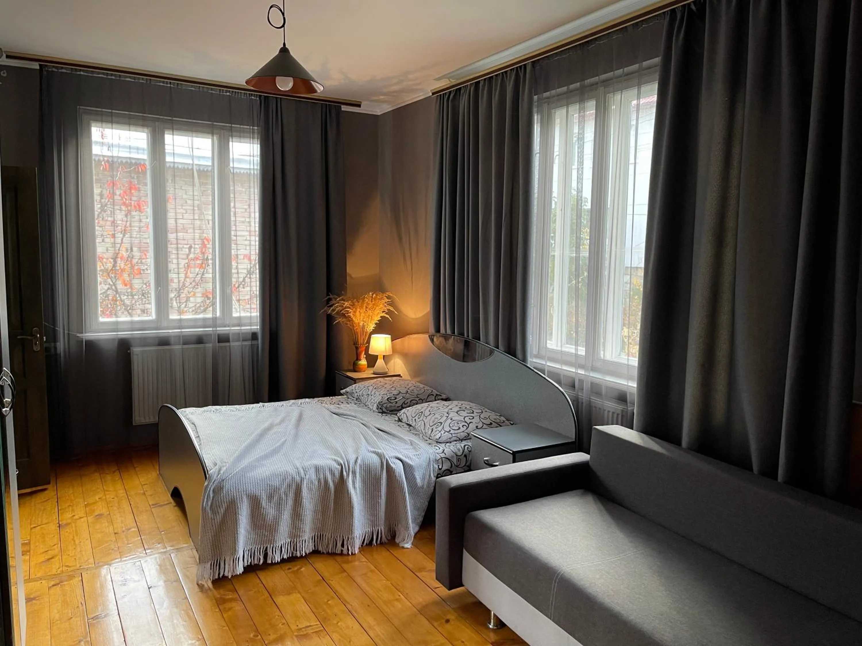Bed in Sadyba Girske Povitria