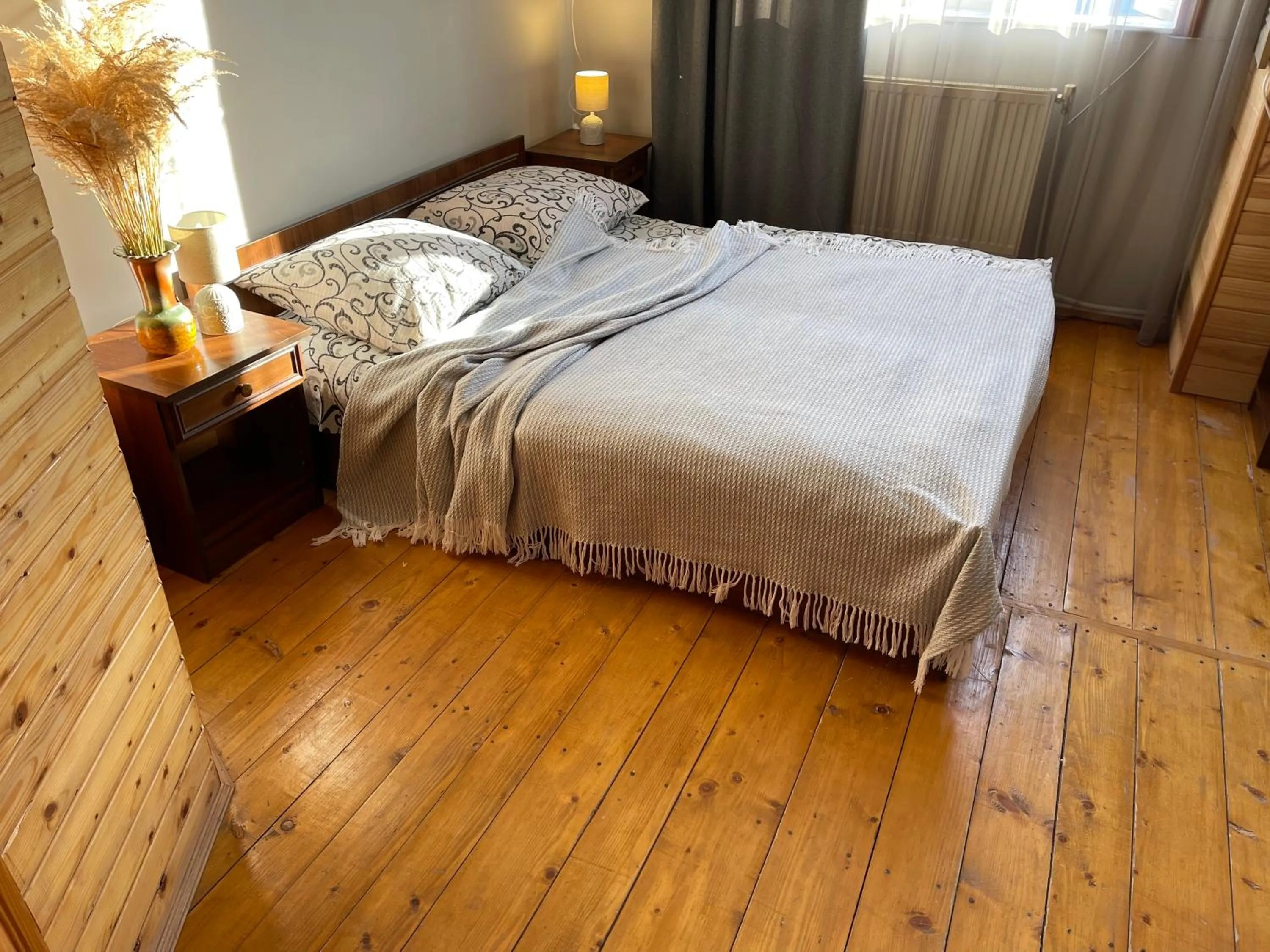 Bed in Sadyba Girske Povitria