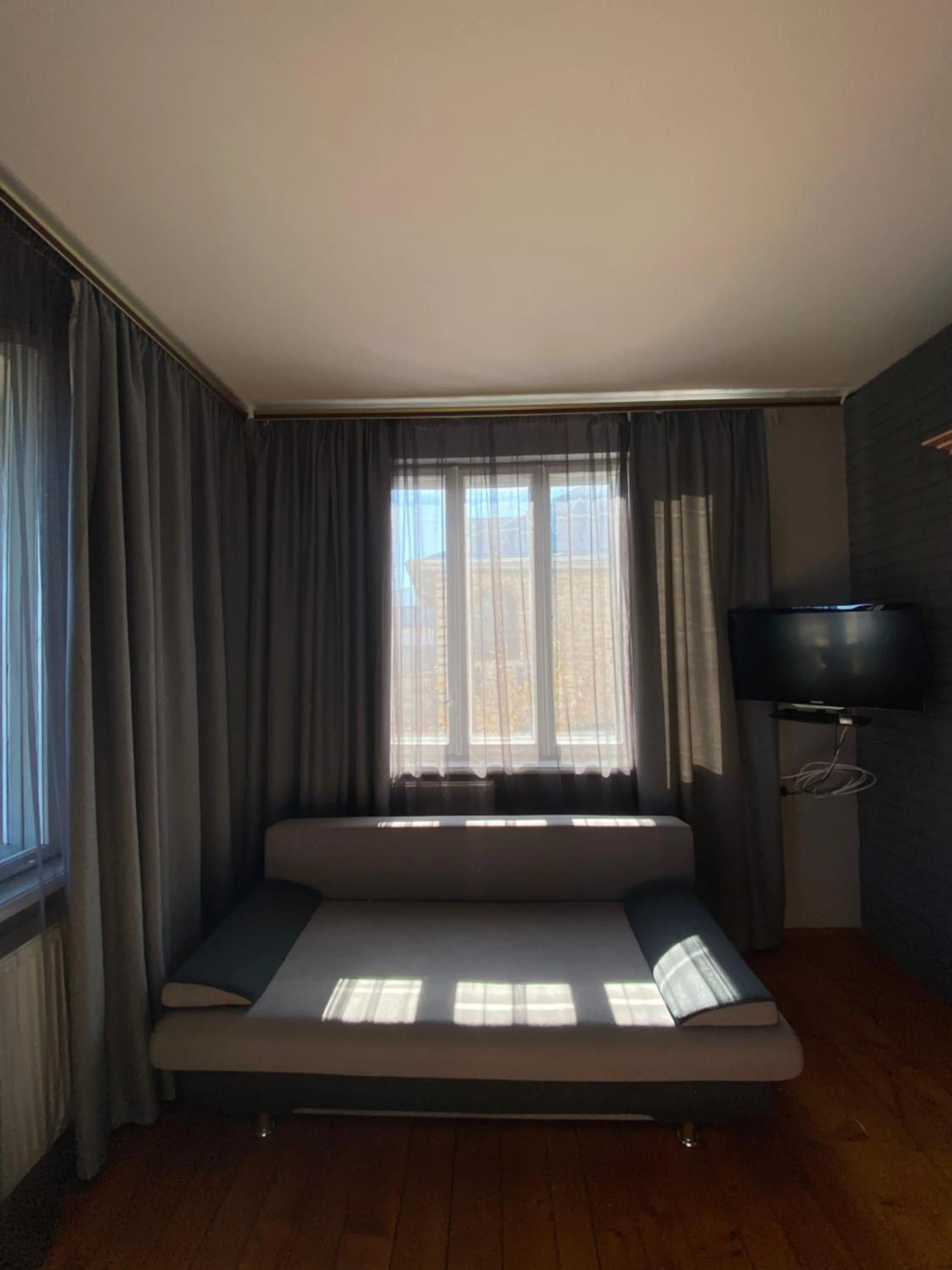 Bed in Sadyba Girske Povitria