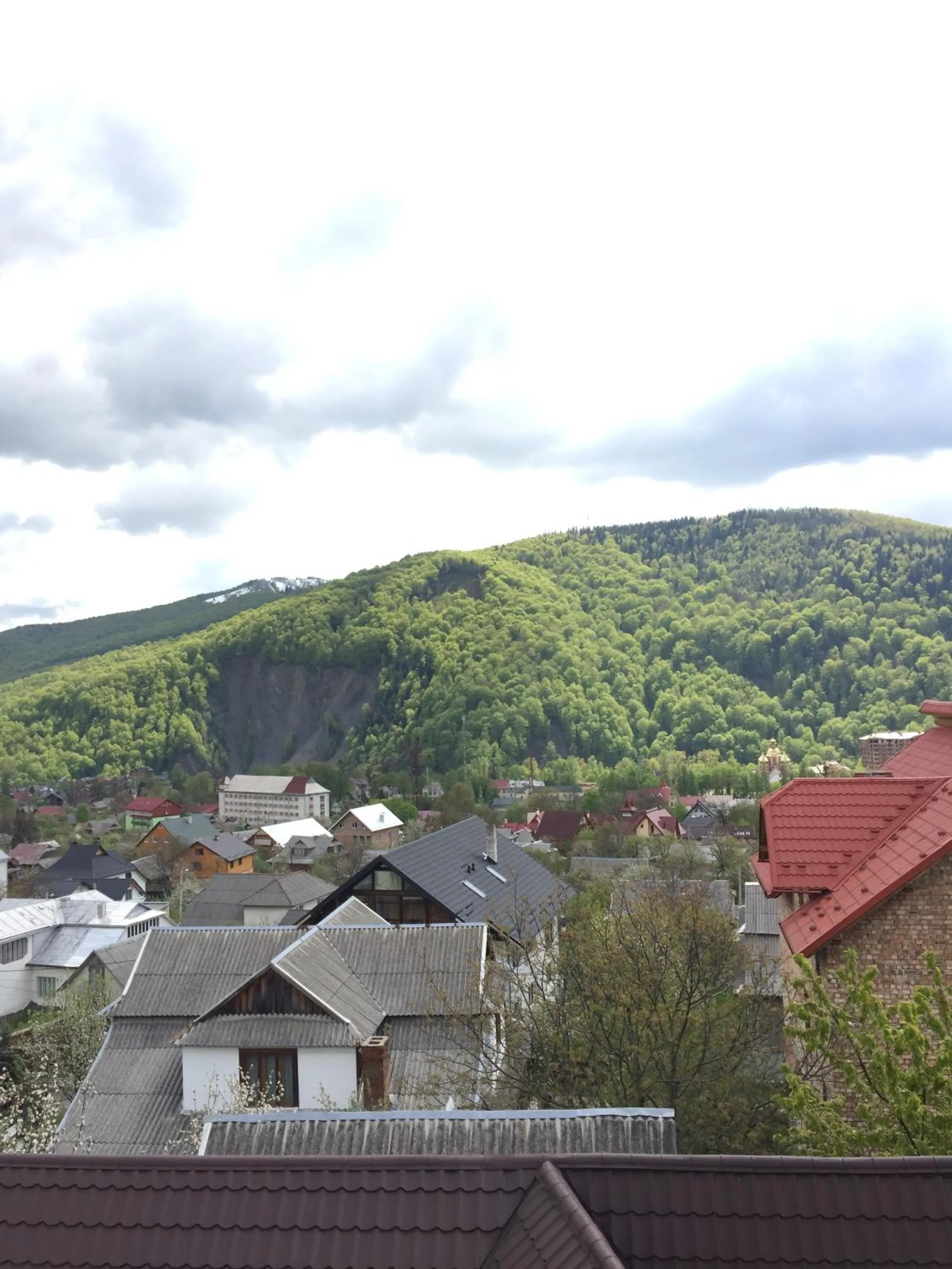 Sadyba Girske Povitria