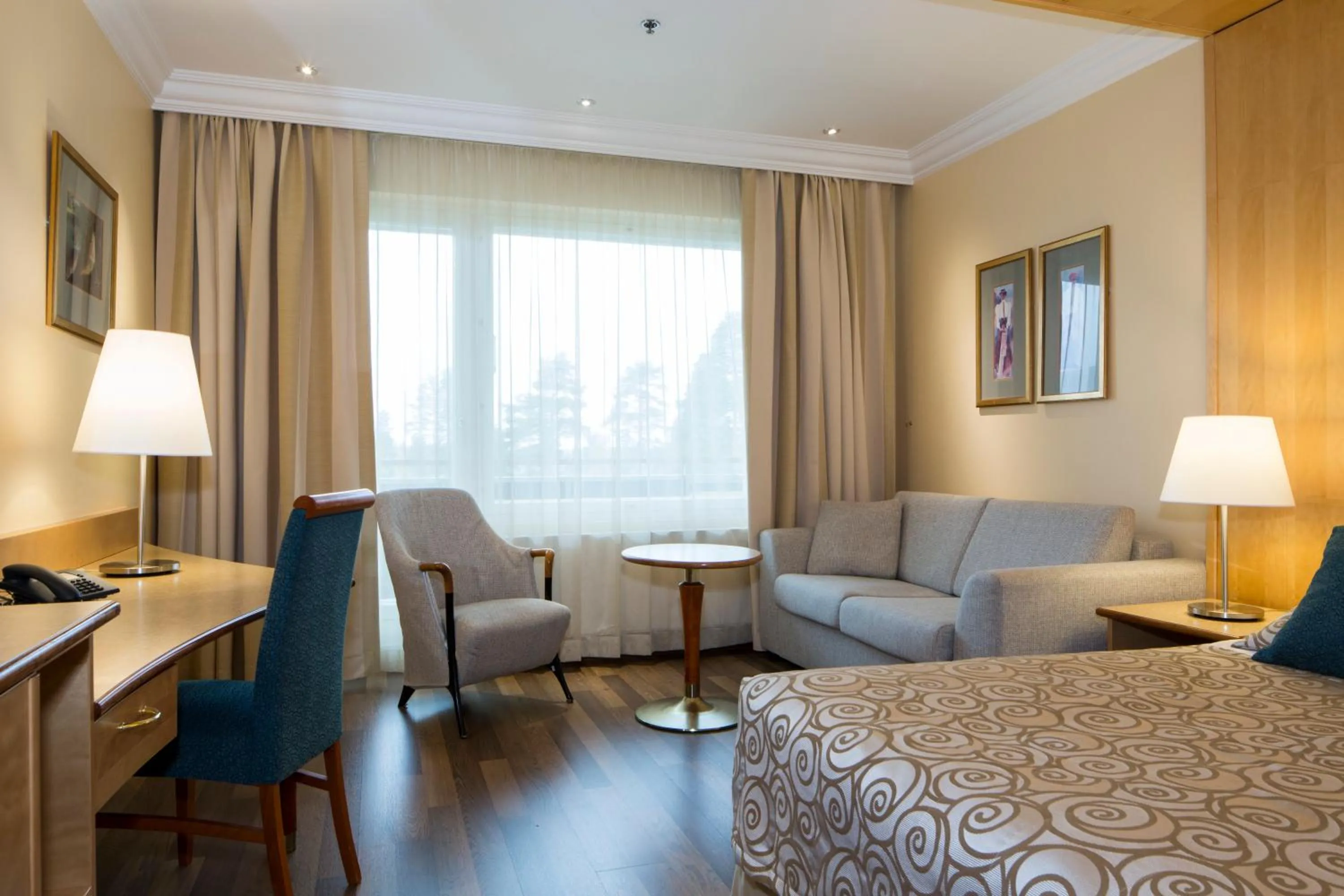 Seating area, Bed in Holiday Club Katinkulta