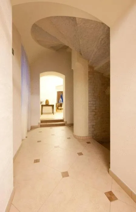 Area and facilities in Hotel Mario