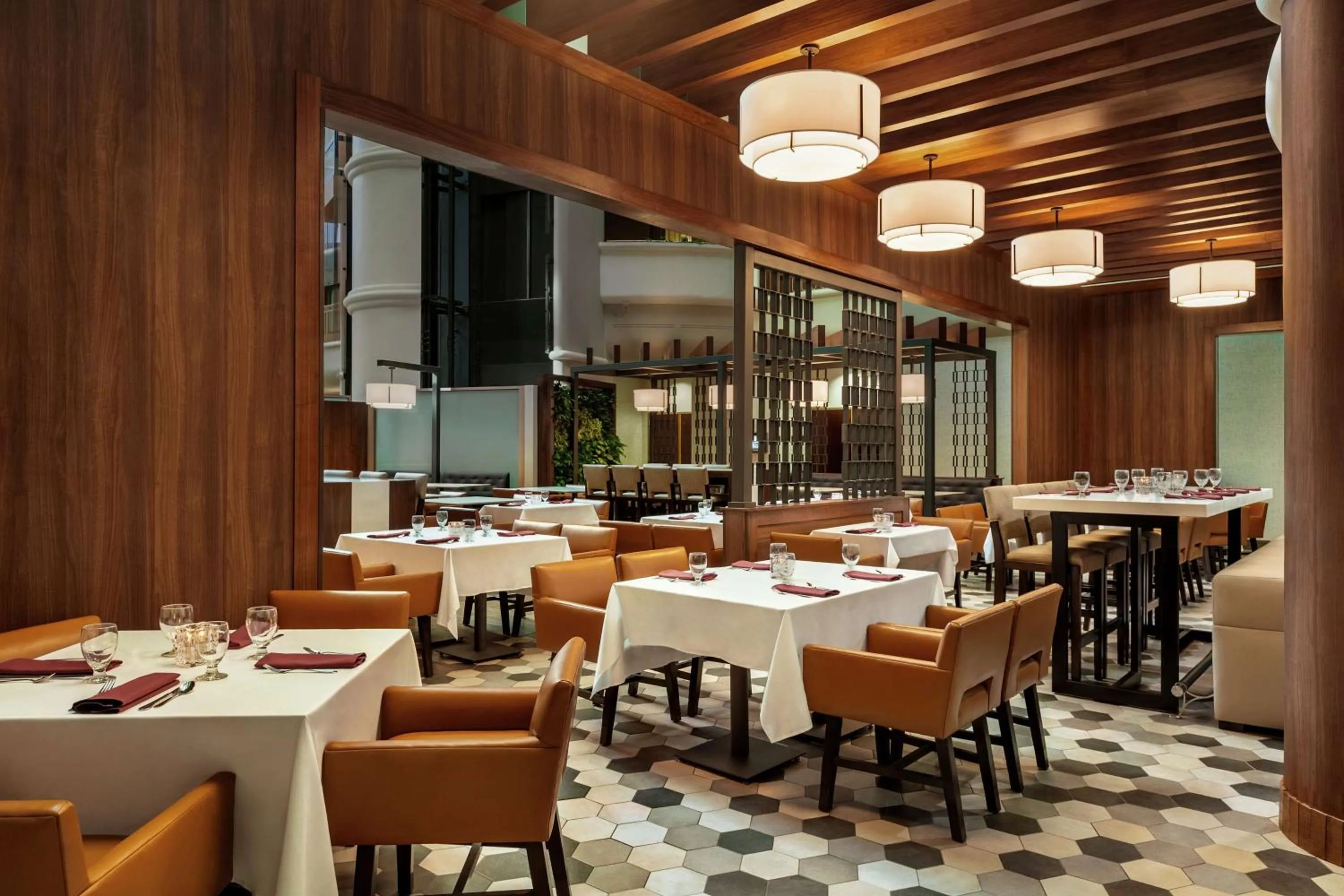 Restaurant/places to eat in Embassy Suites by Hilton Convention Center Las Vegas