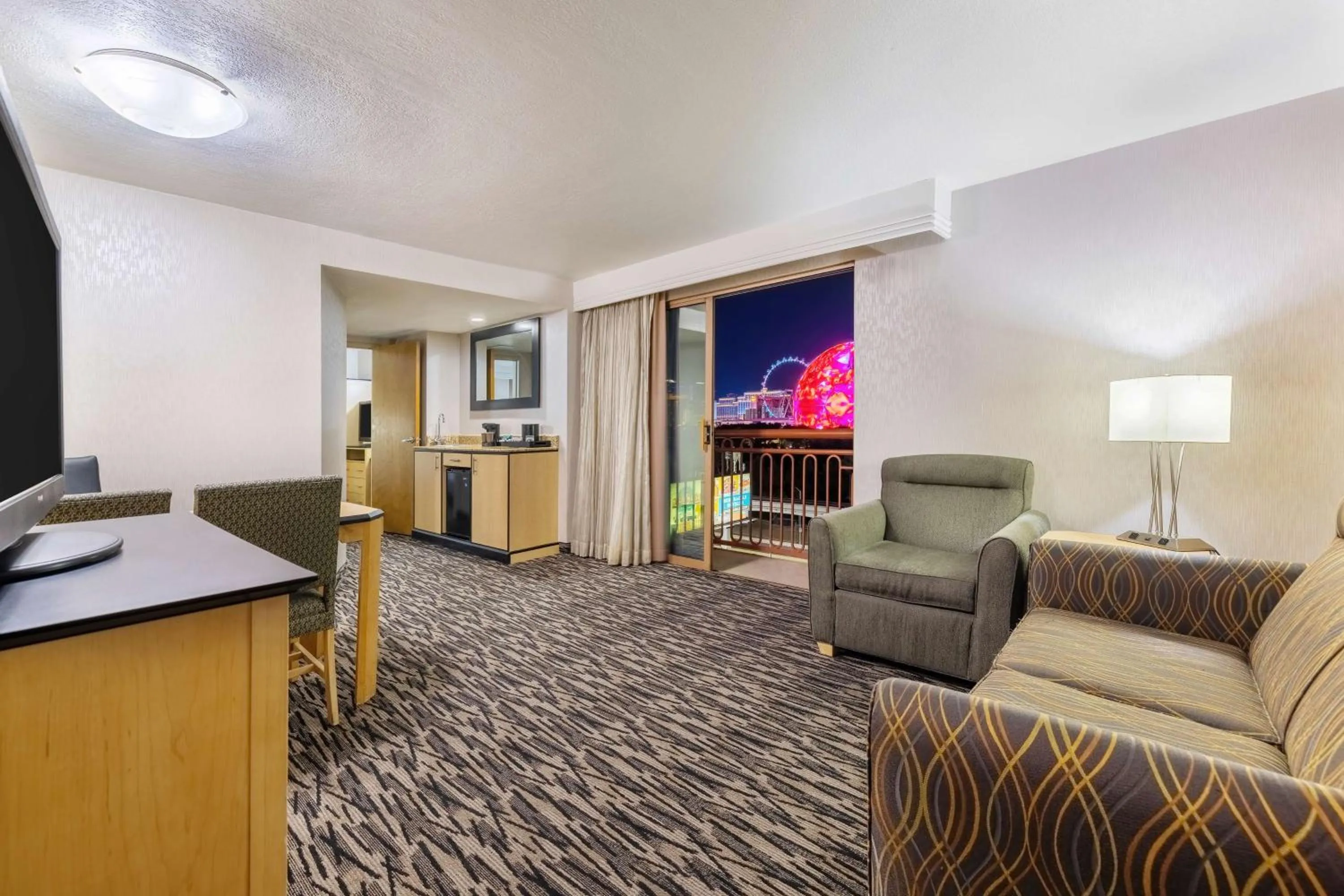 Living room in Embassy Suites by Hilton Convention Center Las Vegas