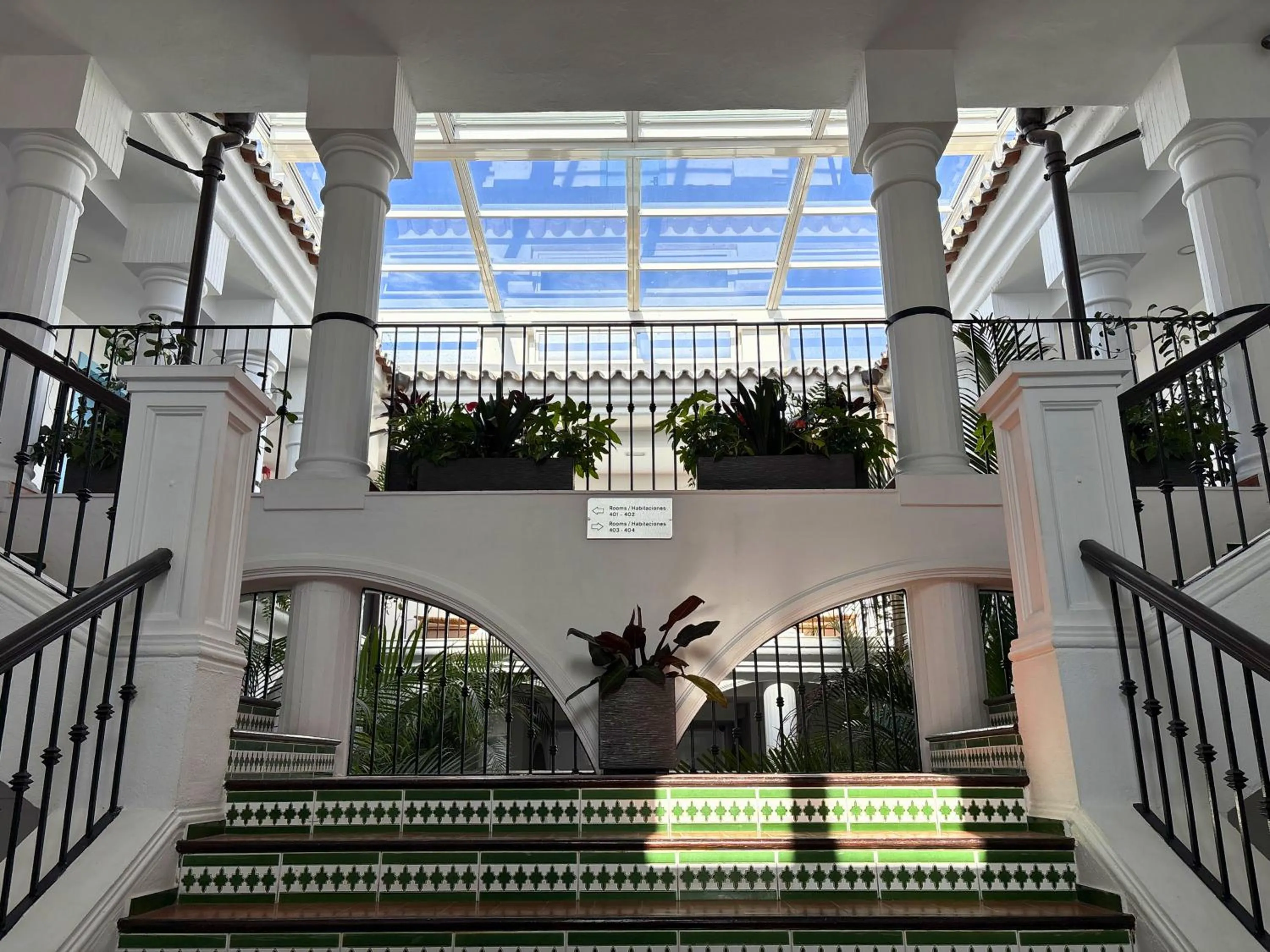 Property building in Hotel La Fonda