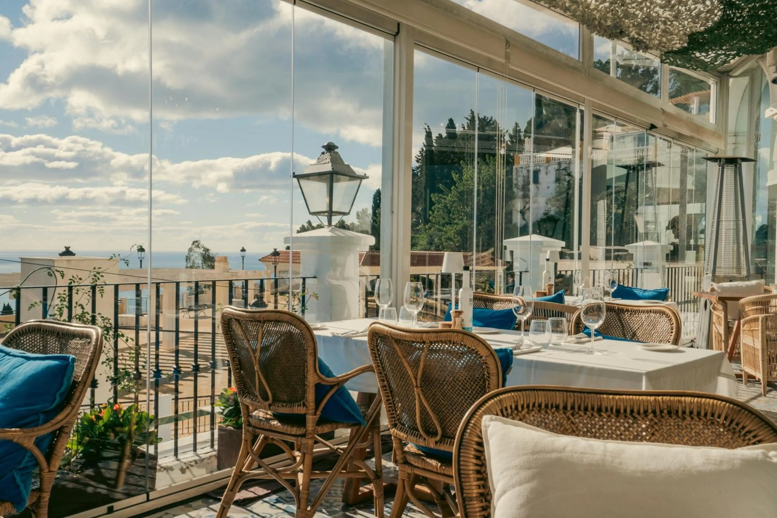 Restaurant/places to eat in Hotel La Fonda