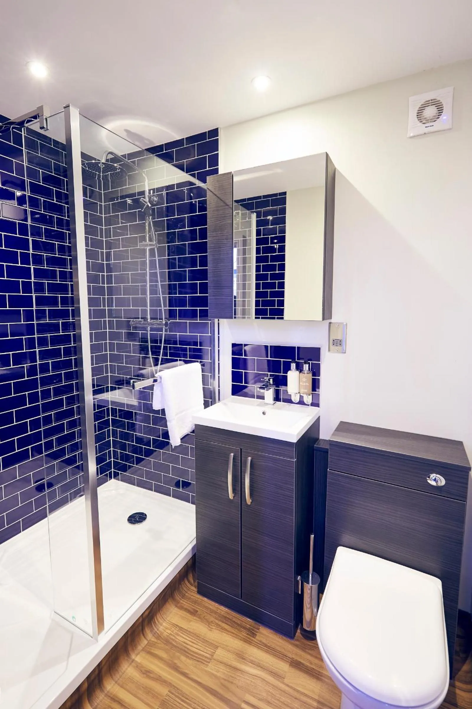 Bathroom in The Old Coffee Tavern