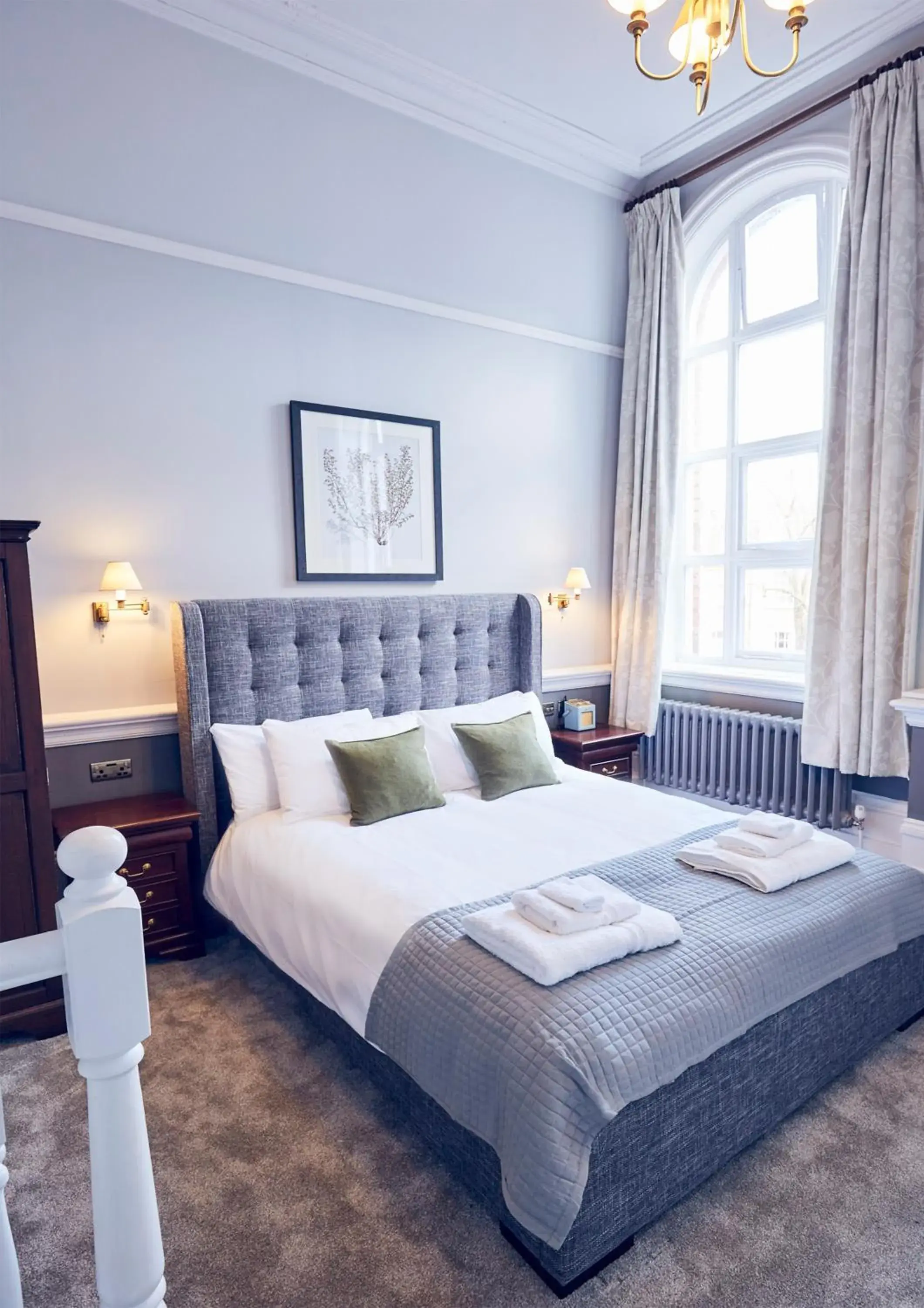 Bed in The Old Coffee Tavern Bed in The Old Coffee Tavern