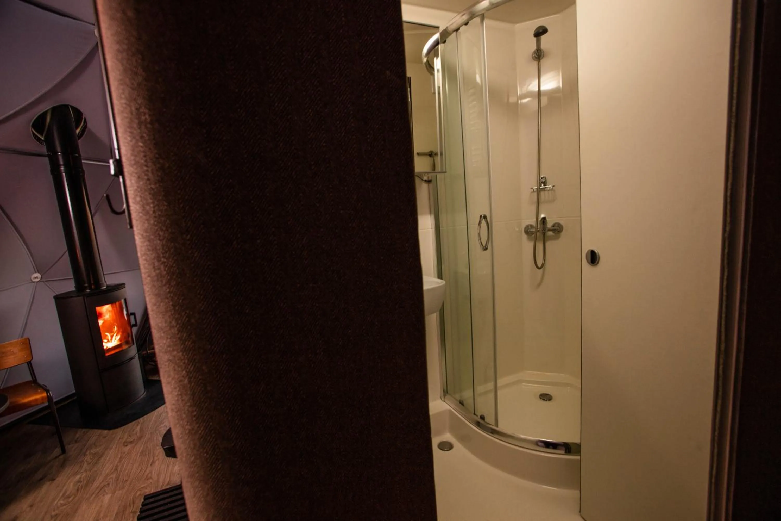 Shower in Reykjavik Domes