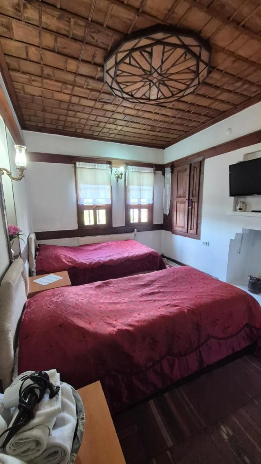 Bed in Turgut Reis Konak