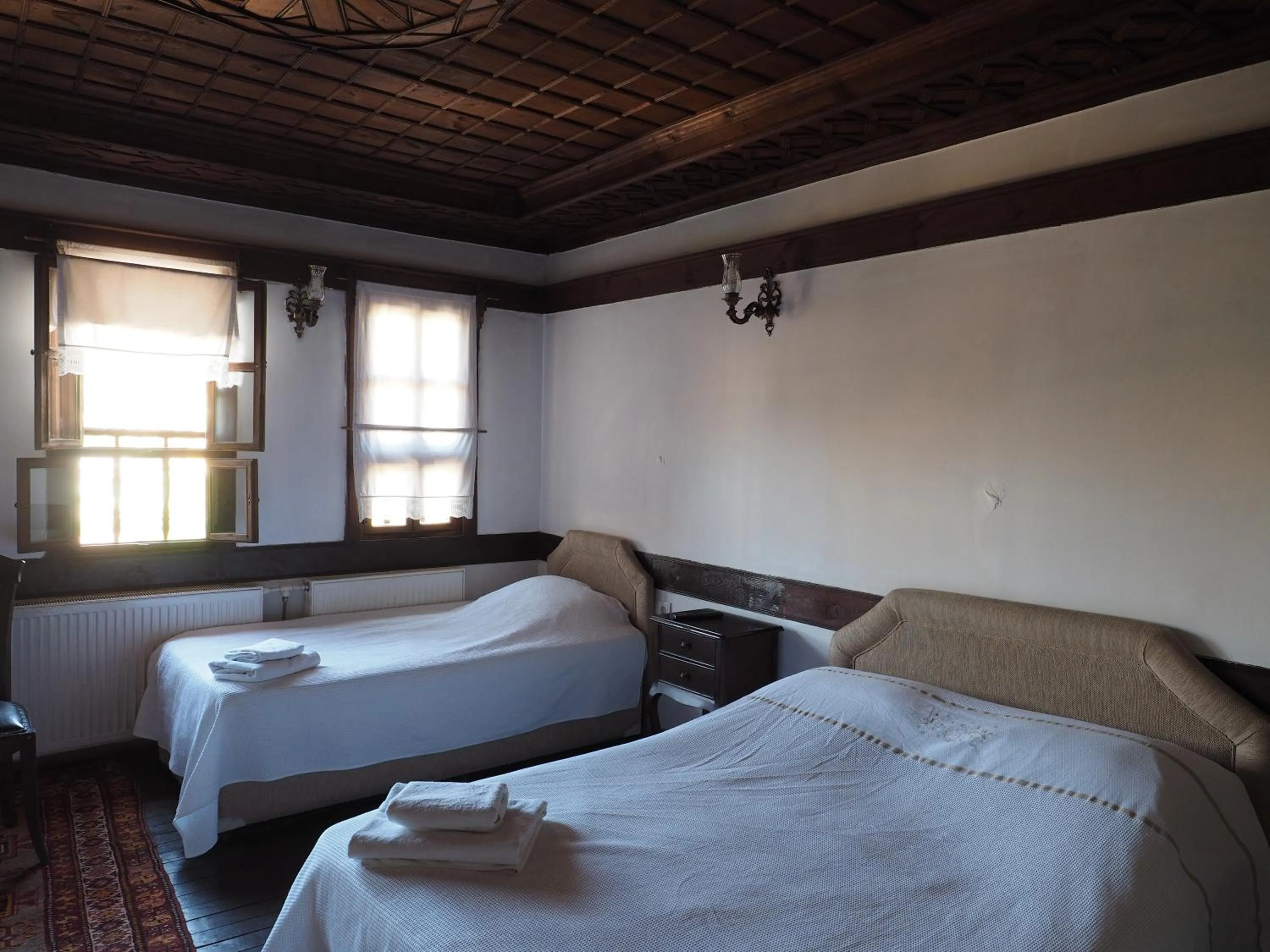 Photo of the whole room, Bed in Turgut Reis Konak