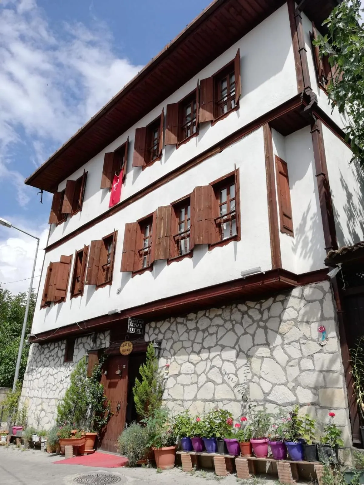 Property building in Turgut Reis Konak
