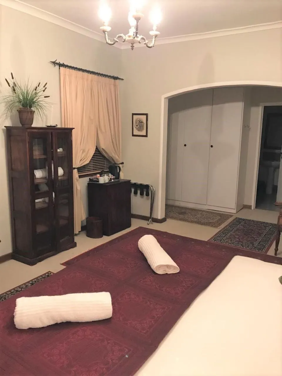 Bedroom, Bed in Gerald's Gift Guest House