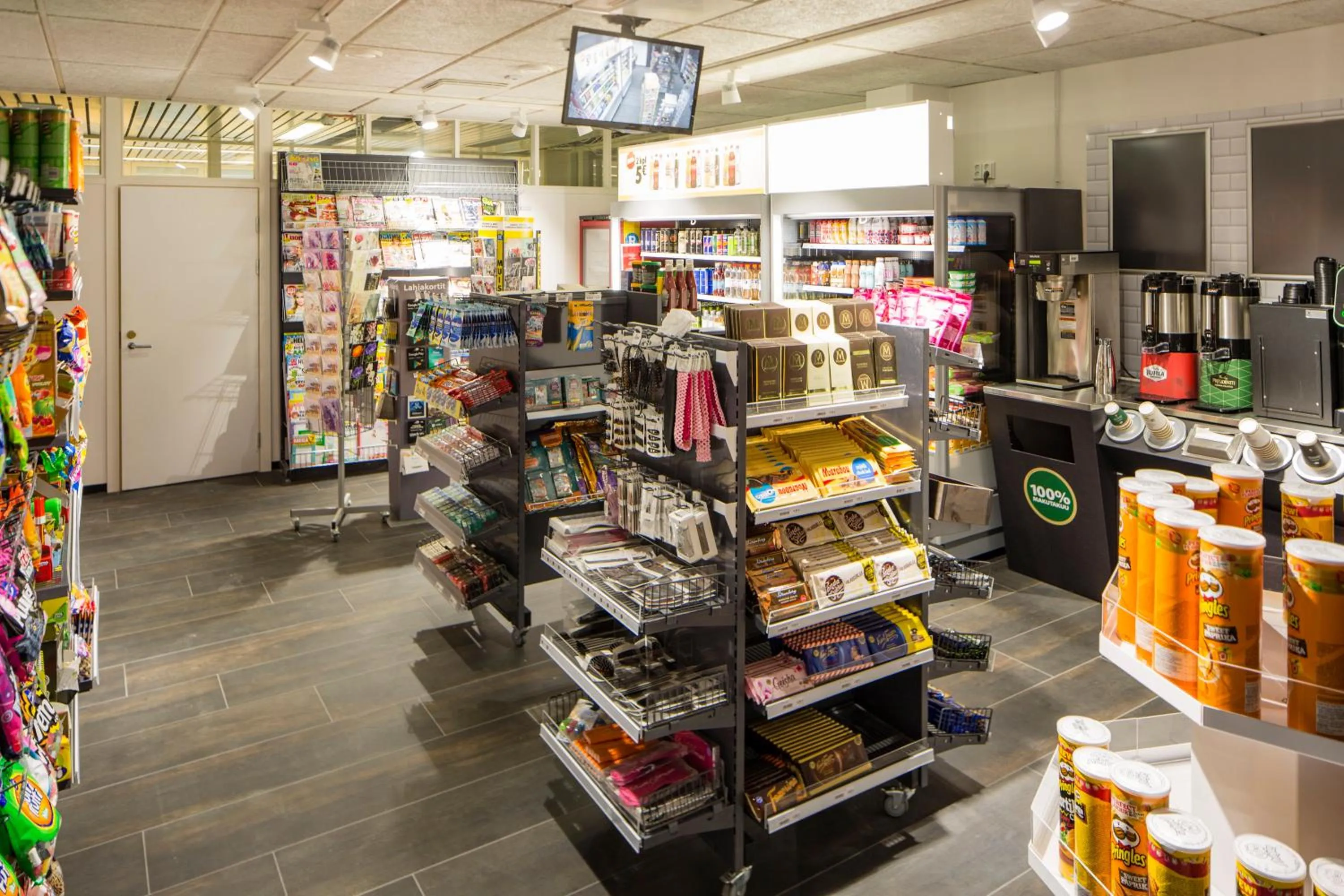 On-site shops in Holiday Club Kuusamon Tropiikki