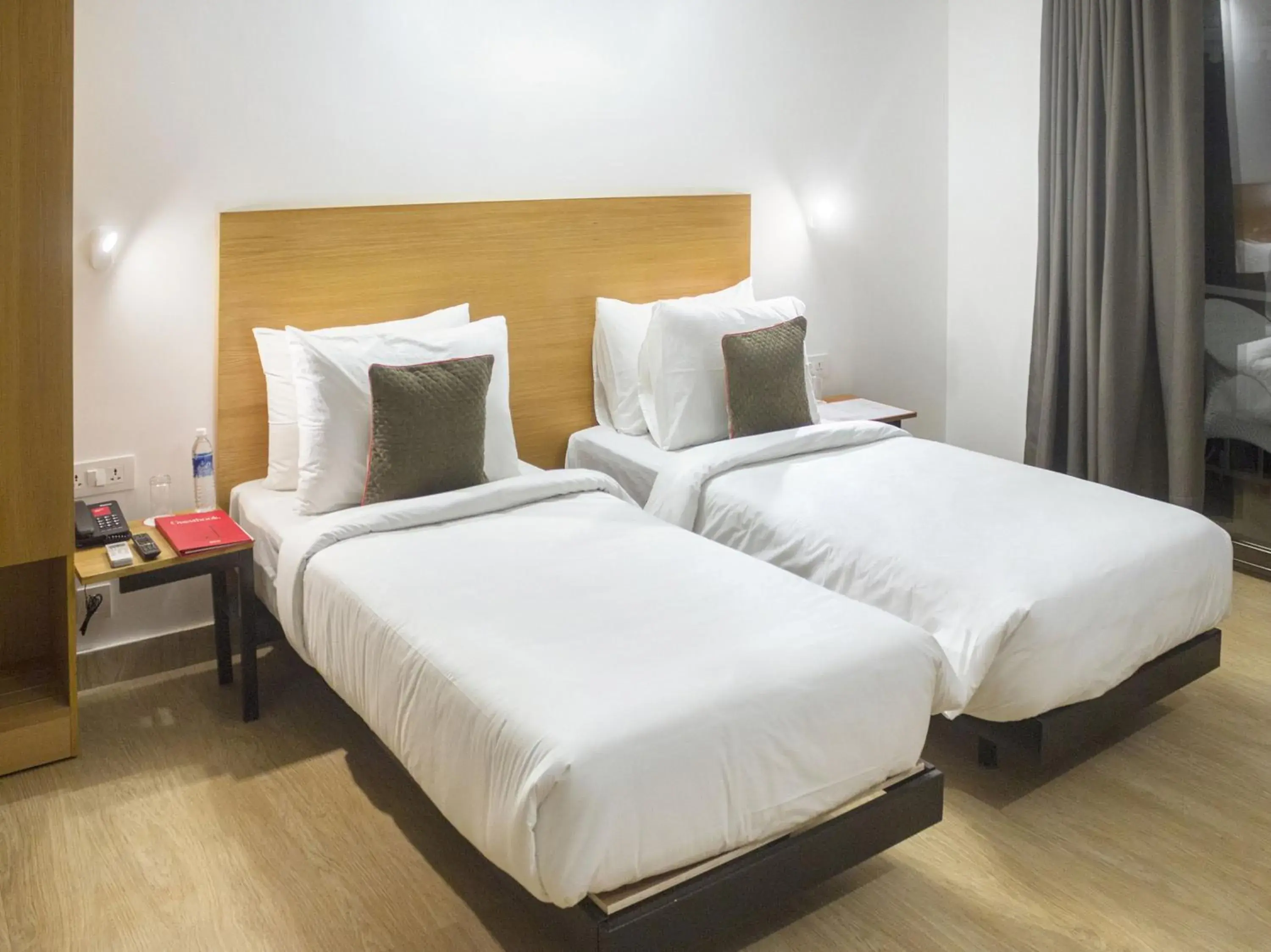 Bedroom, Bed in Oceans 7 Ashwem Bedroom, Bed in Oceans 7 Ashwem