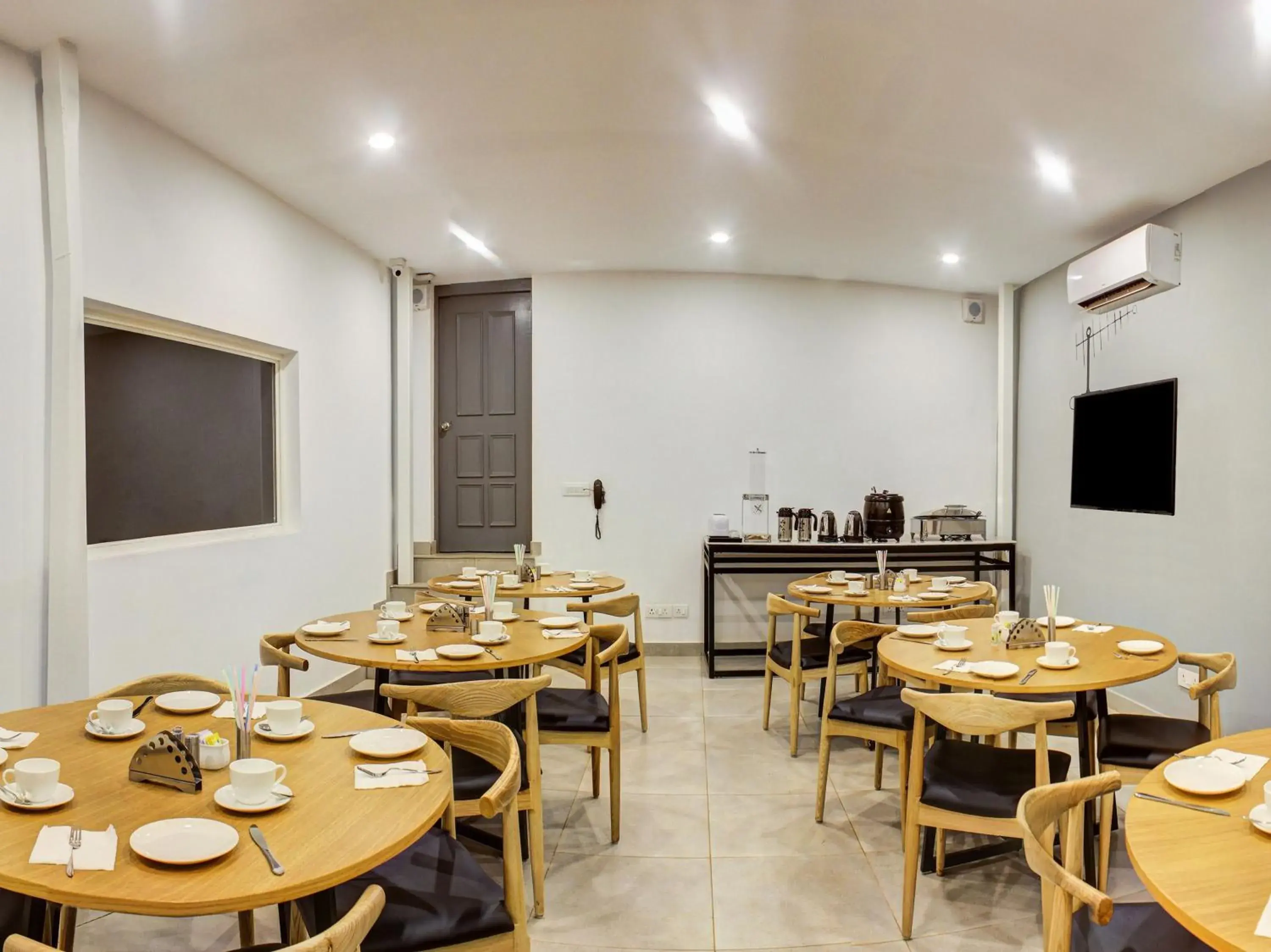 Restaurant/places to eat in Oceans 7 Ashwem Restaurant/places to eat in Oceans 7 Ashwem