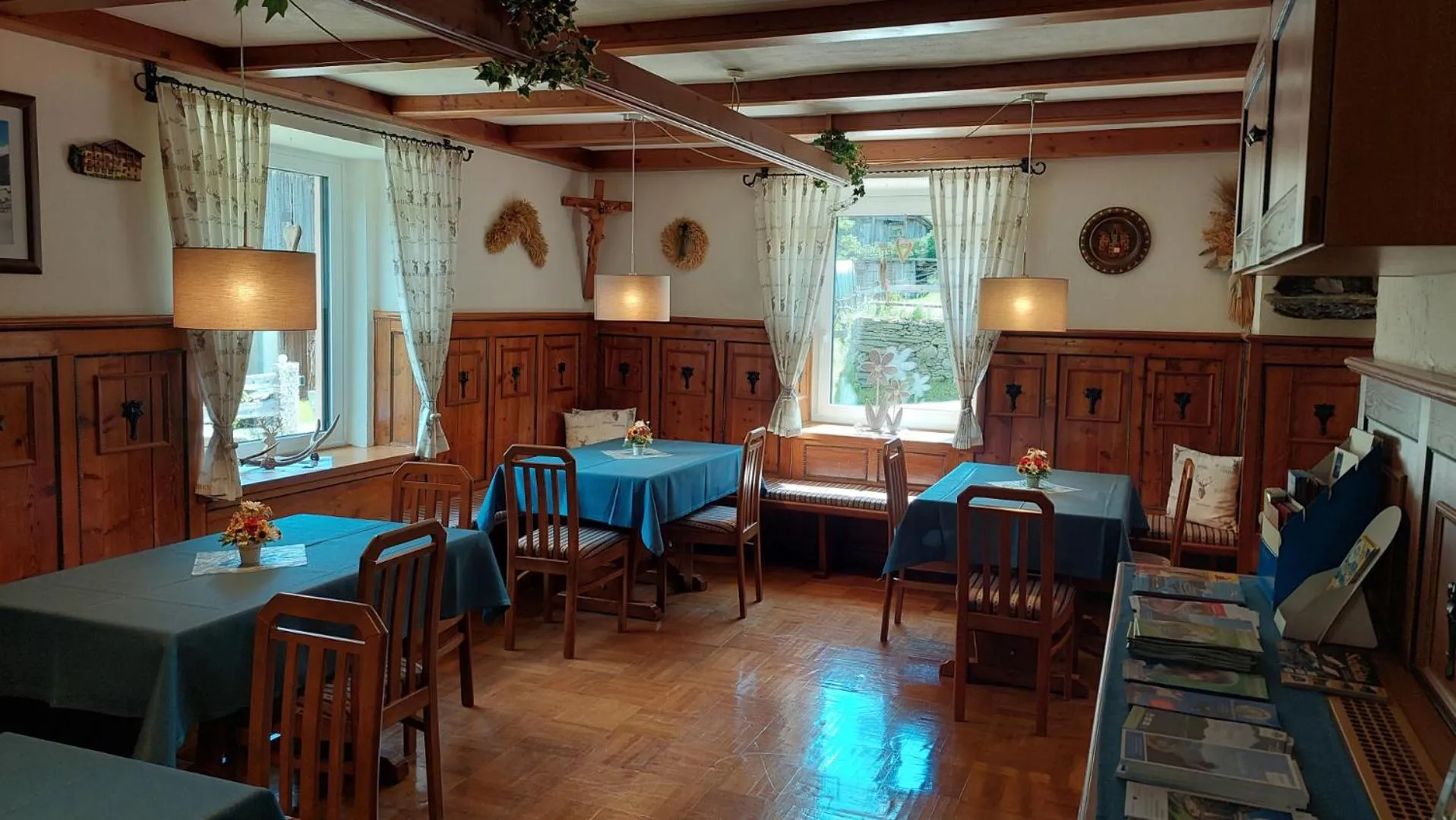 Seating area in Hotel Pension Oswald