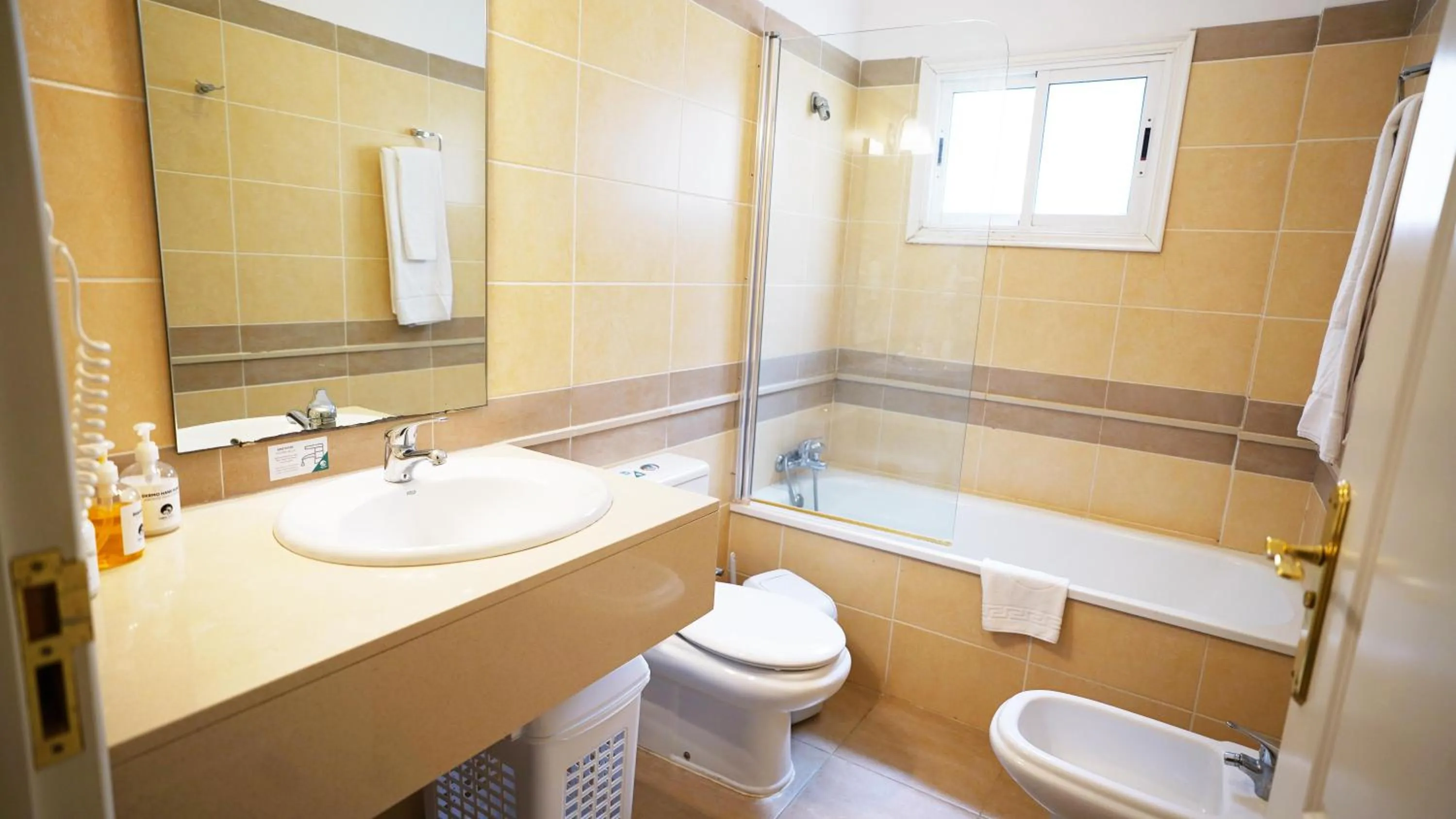 Bathroom in Coral Los Silos - Your Natural Accommodation Choice