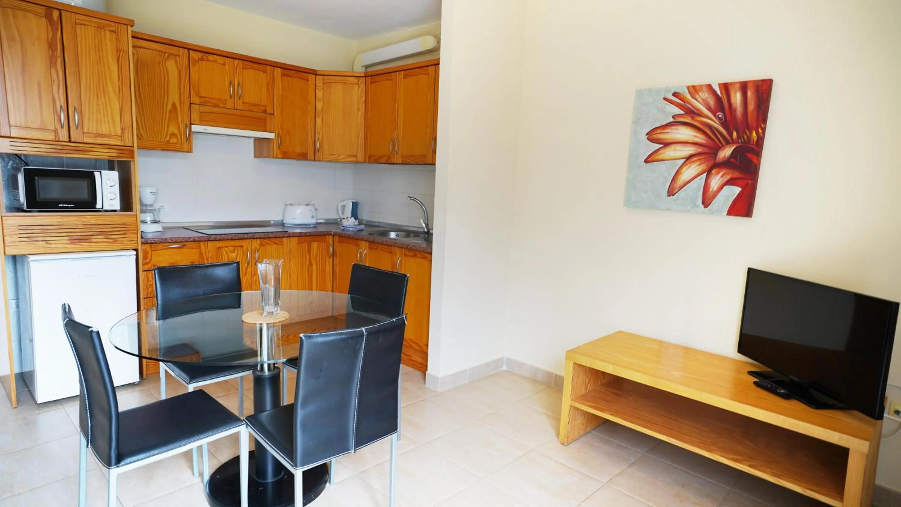 Photo of the whole room in Coral Los Silos - Your Natural Accommodation Choice