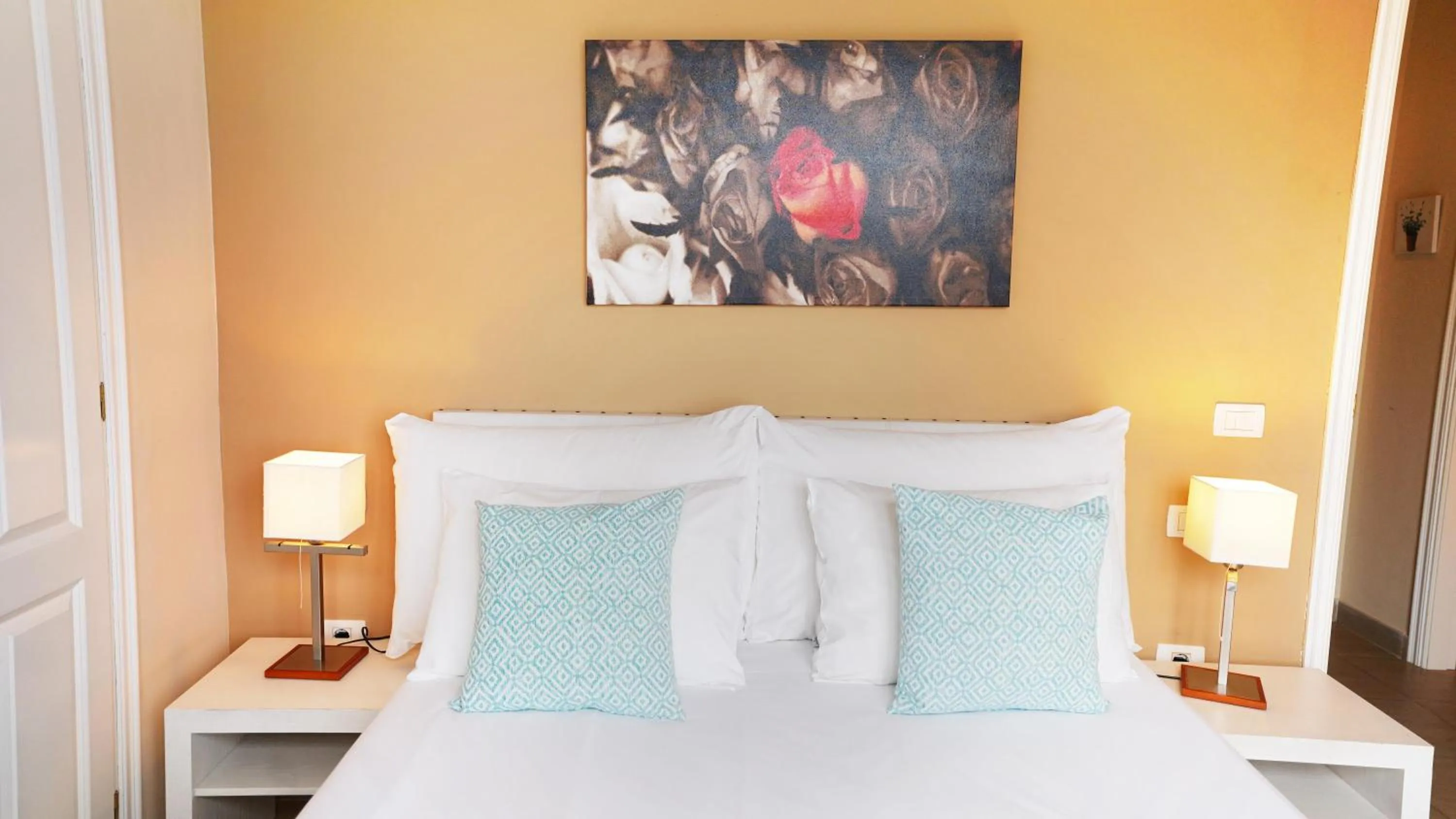 Photo of the whole room, Bed in Coral Los Silos - Your Natural Accommodation Choice