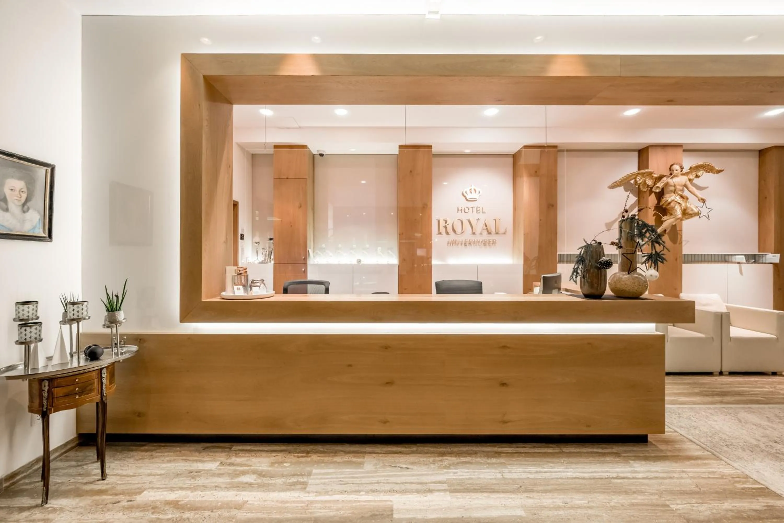 Seating area in Royal Hotel Hinterhuber