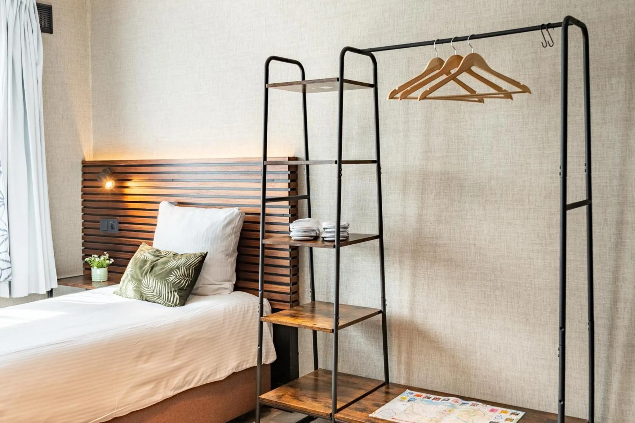 Bed in Historic Centre Hotel