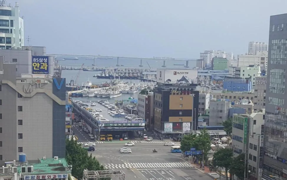 Nampo Hound Hotel Premier