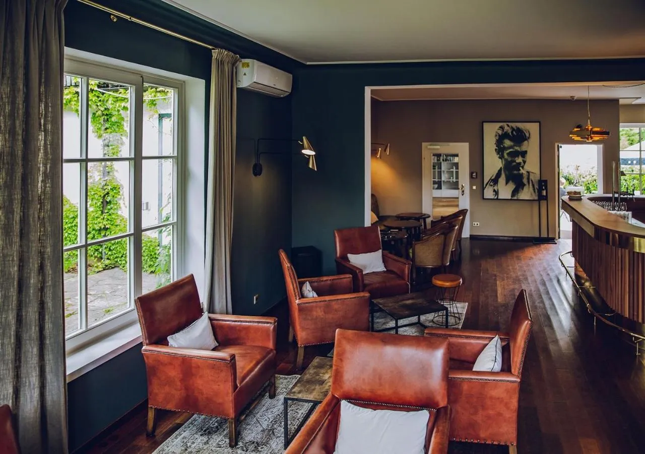 Restaurant/places to eat in Villa Bulfon