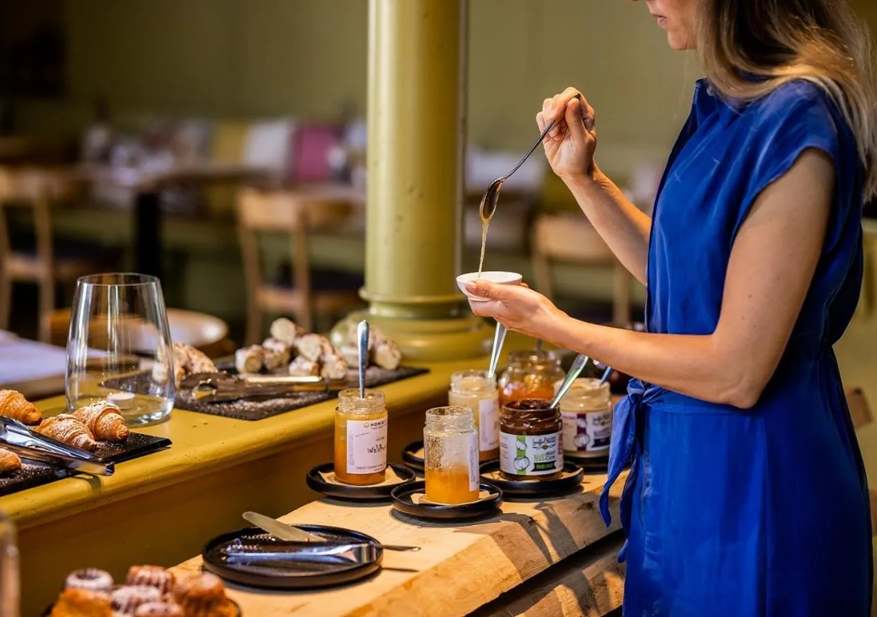 Restaurant/places to eat in Villa Bulfon