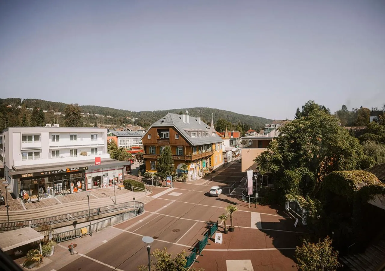 Property building in Villa Bulfon