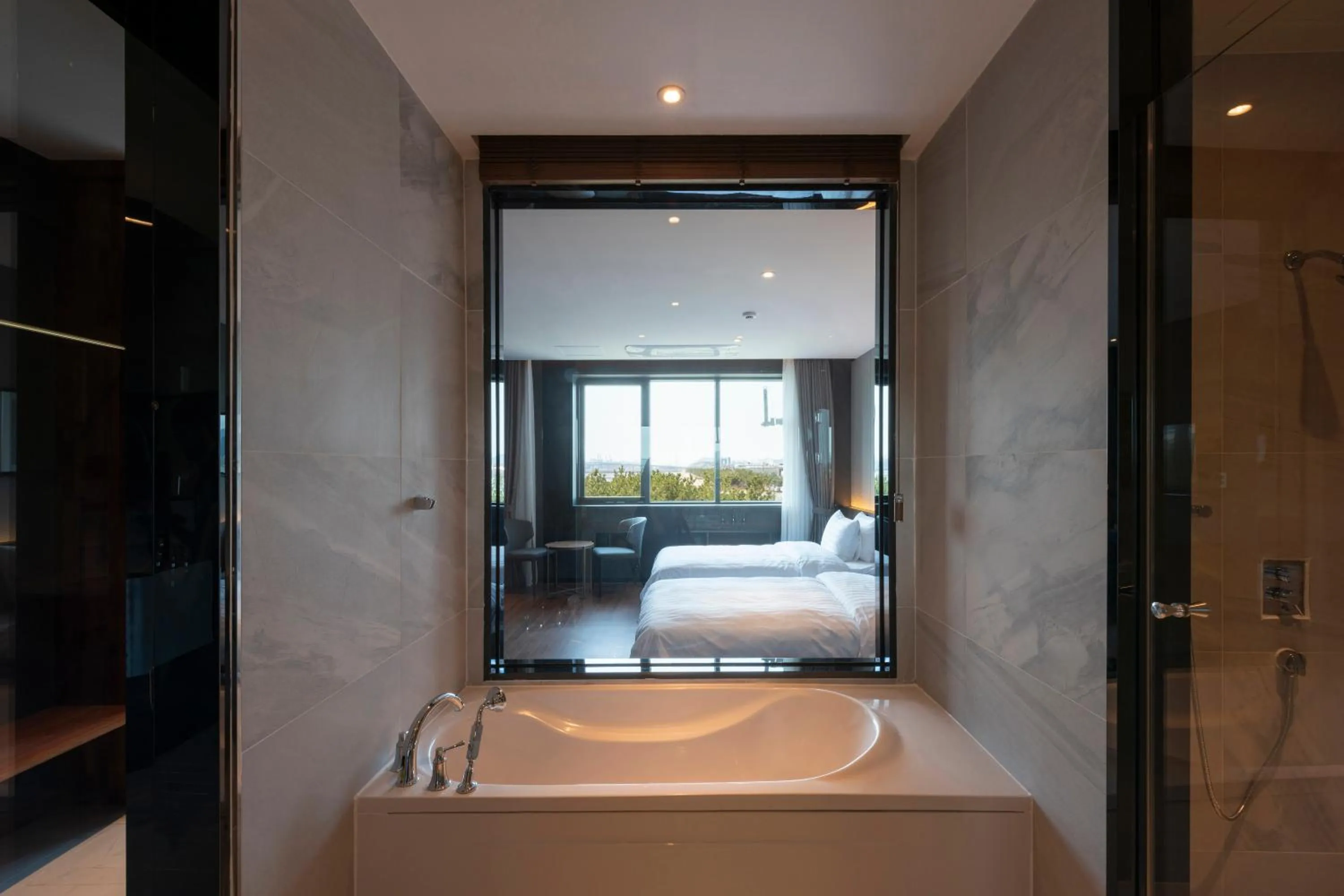 Bed in Brown-Dot Hotel Shinho