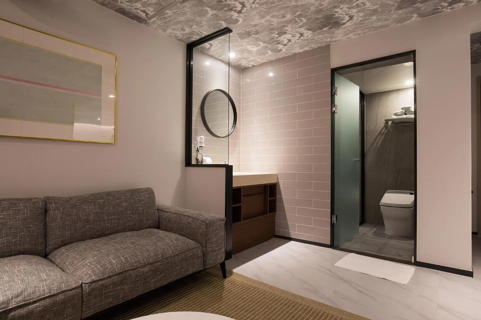 Living room in Brown-Dot Hotel Choeup